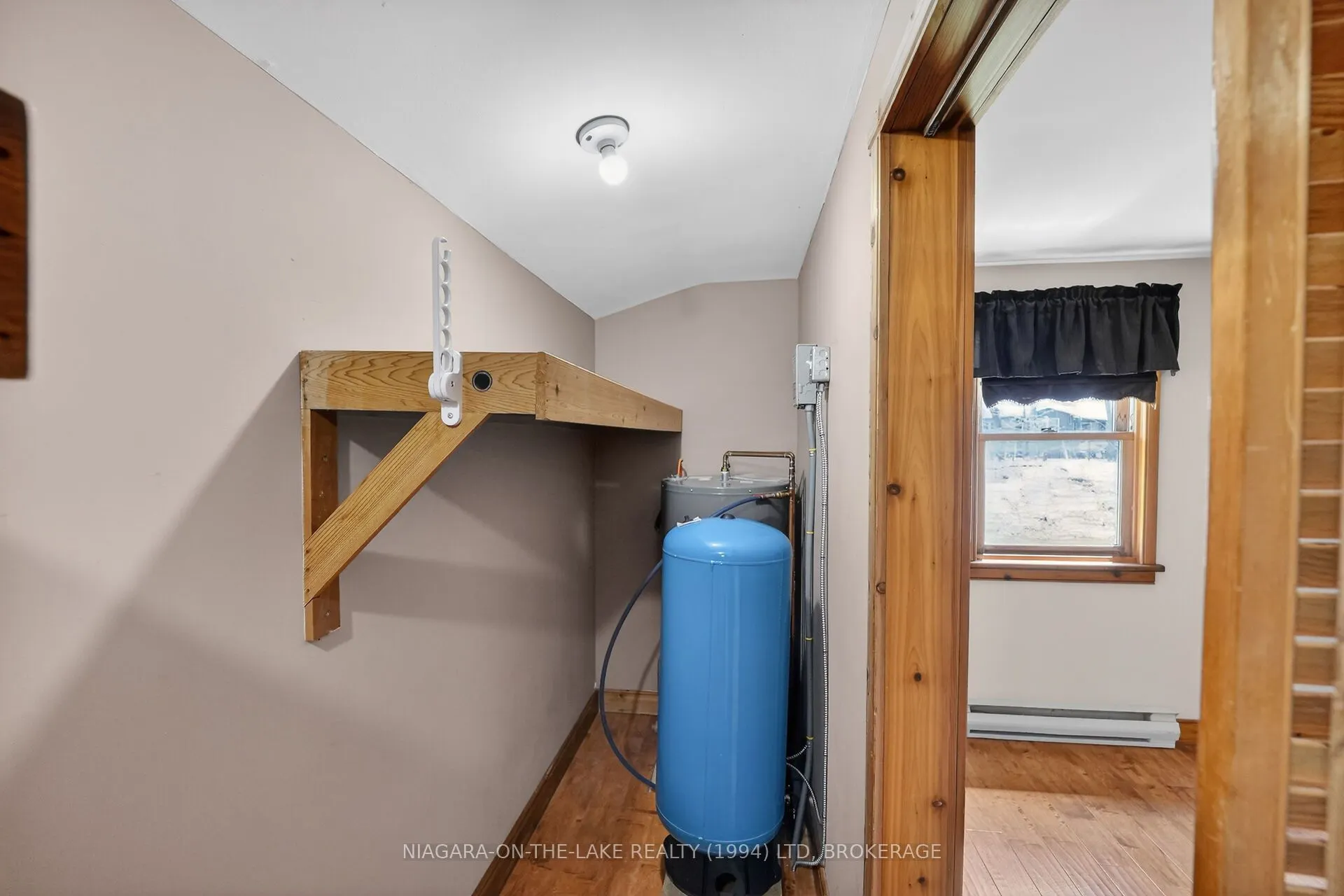 527 Empire Road