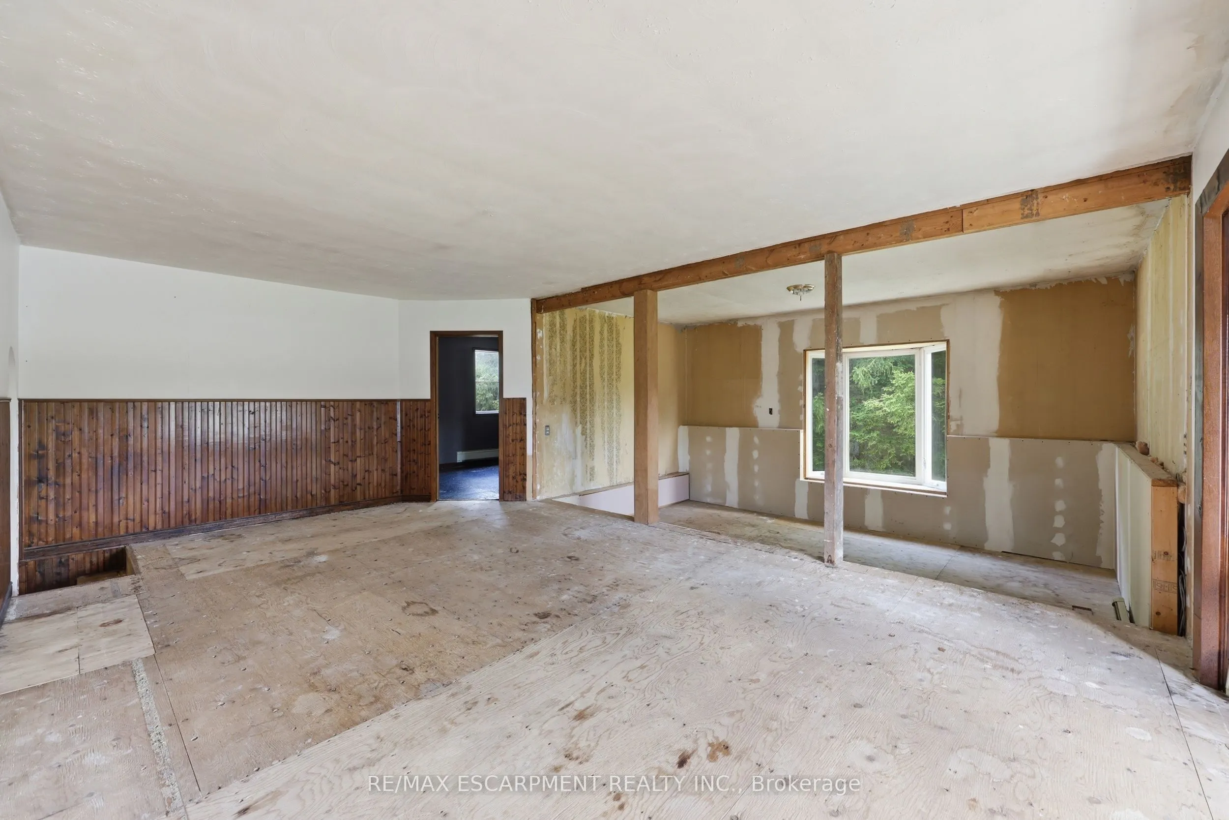 8404 Chippewa Road