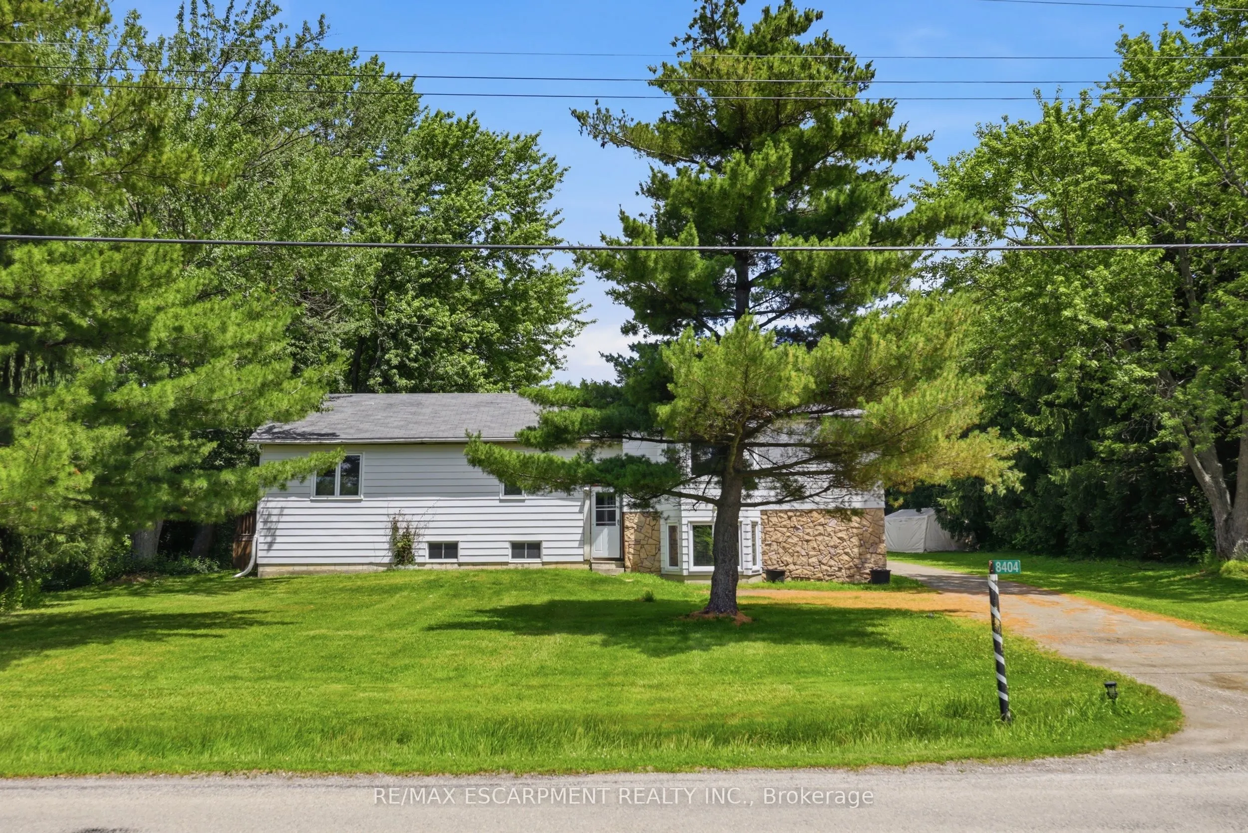 8404 Chippewa Road