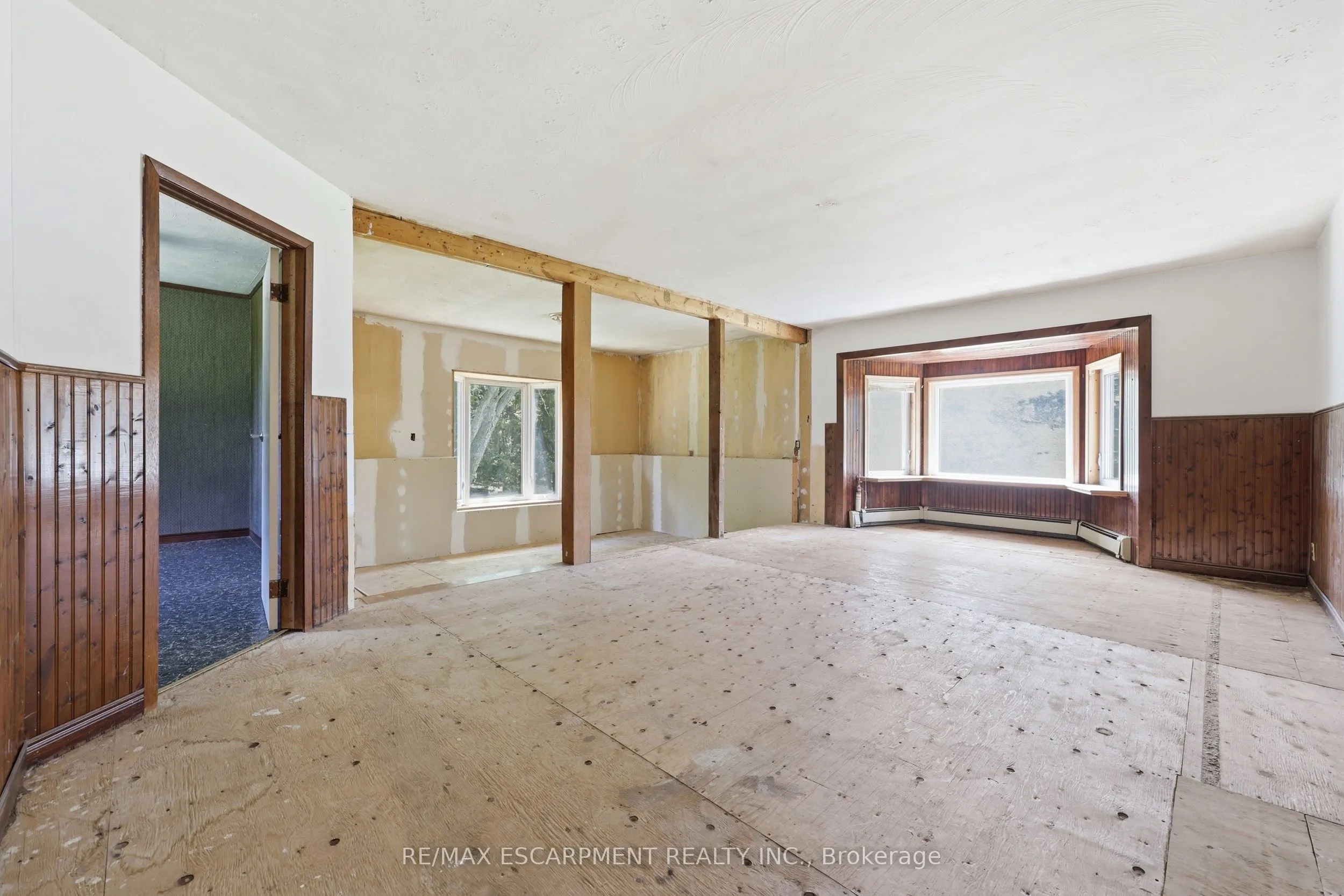 8404 Chippewa Road