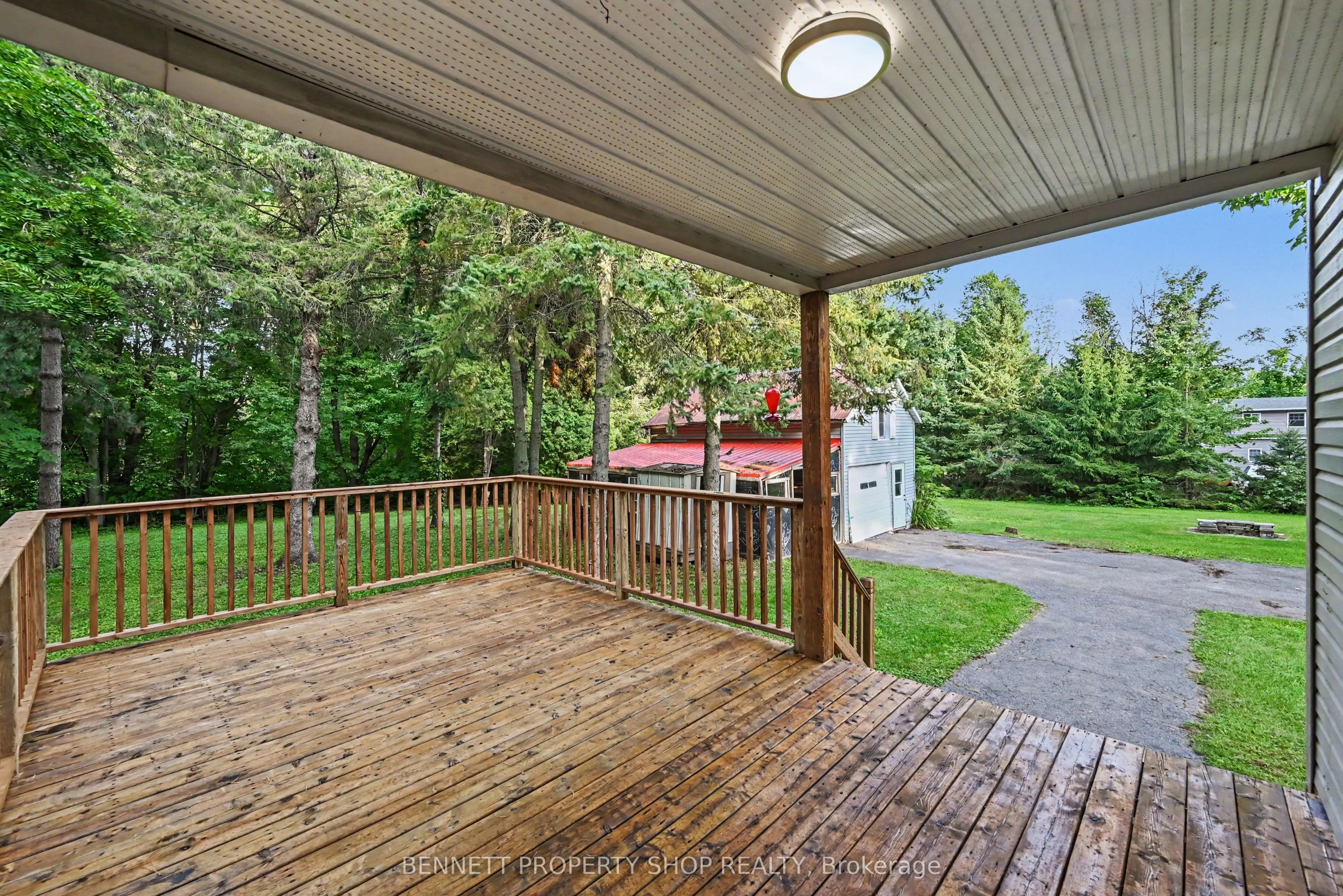 6107 3rd Line Road