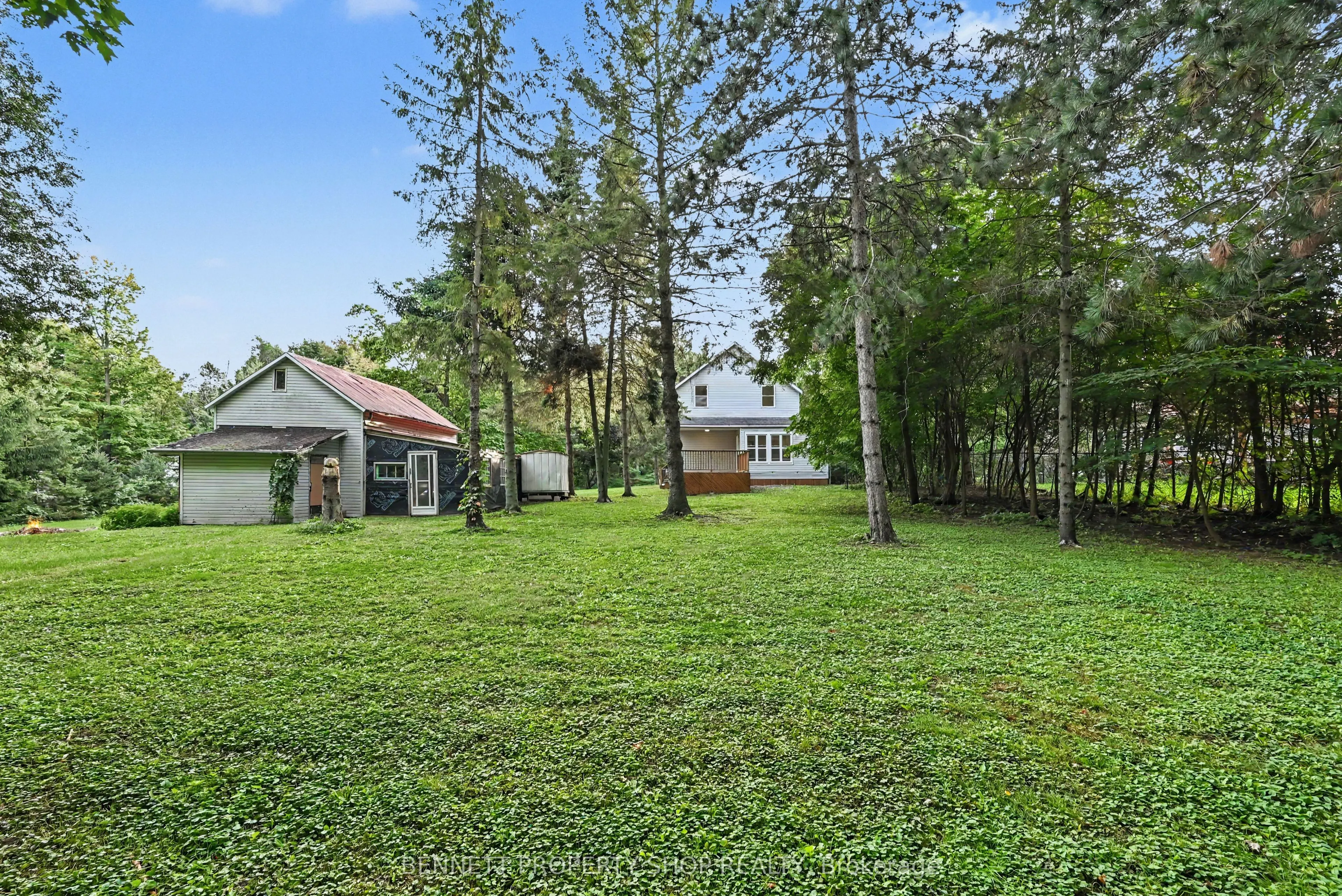 6107 3rd Line Road