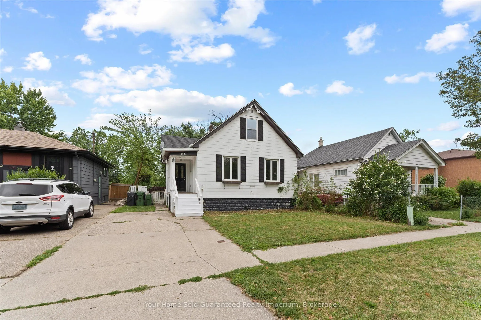 1533 Alexis Road