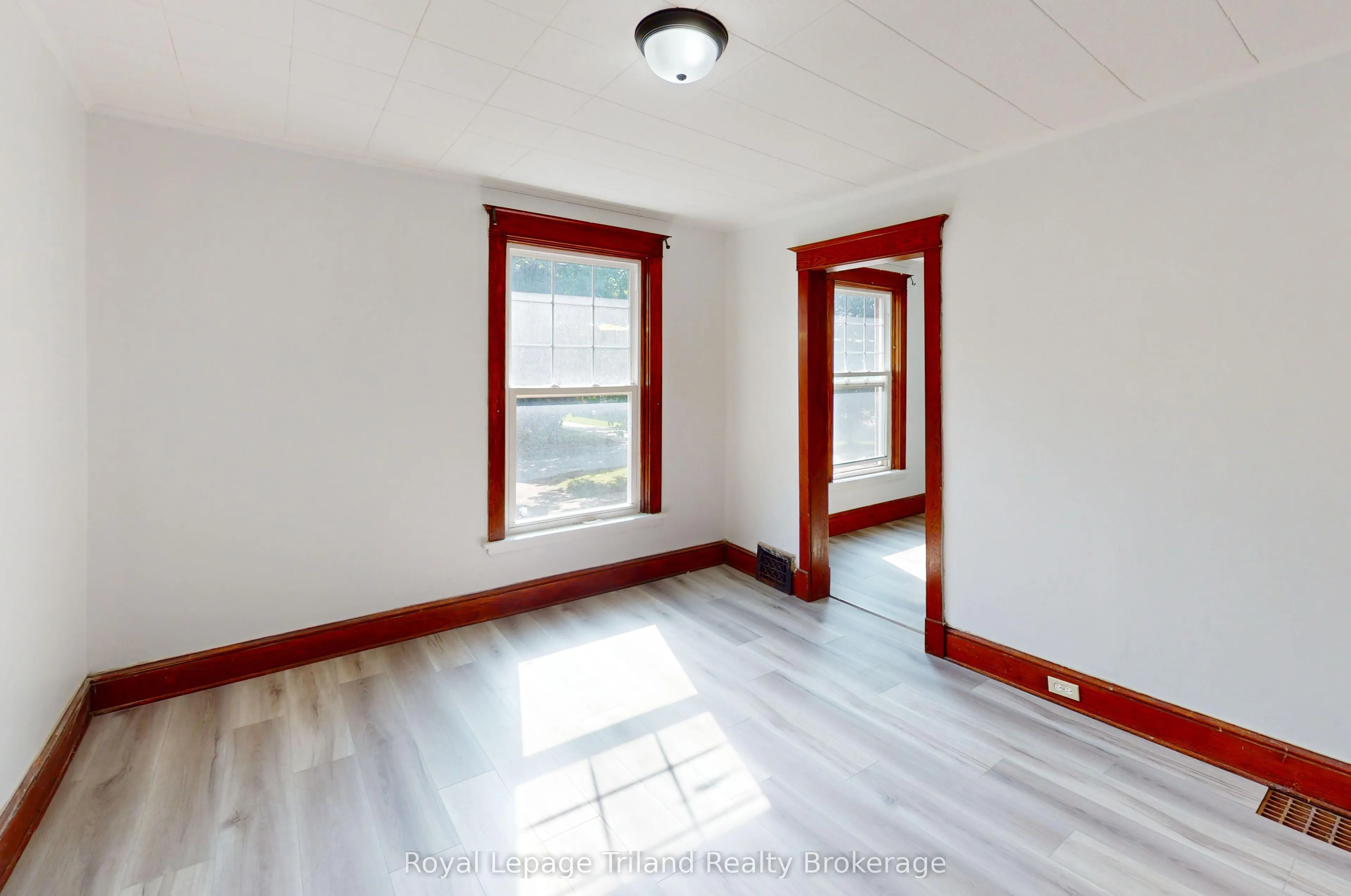 279 Vansittart Avenue