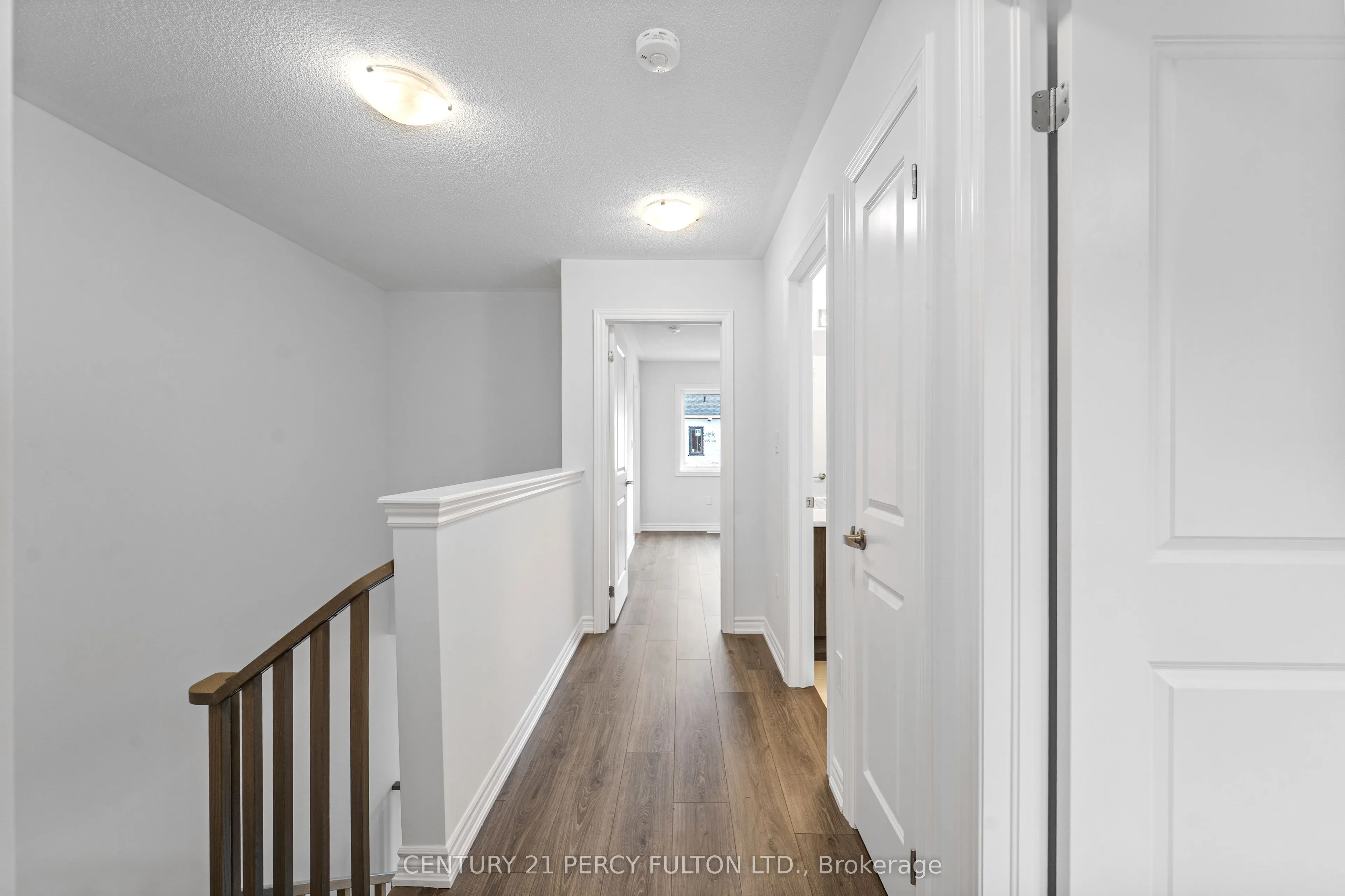 32 Ingle Way