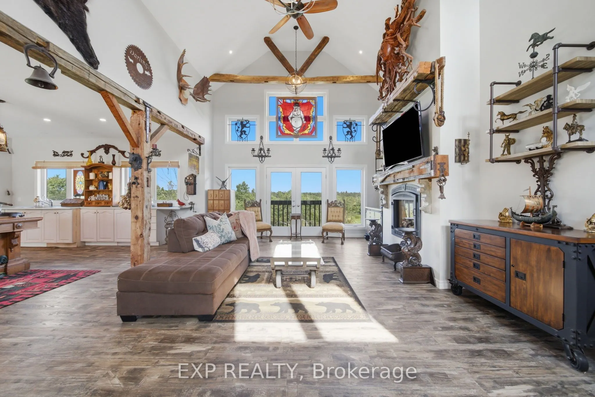 2166 Victoria Road