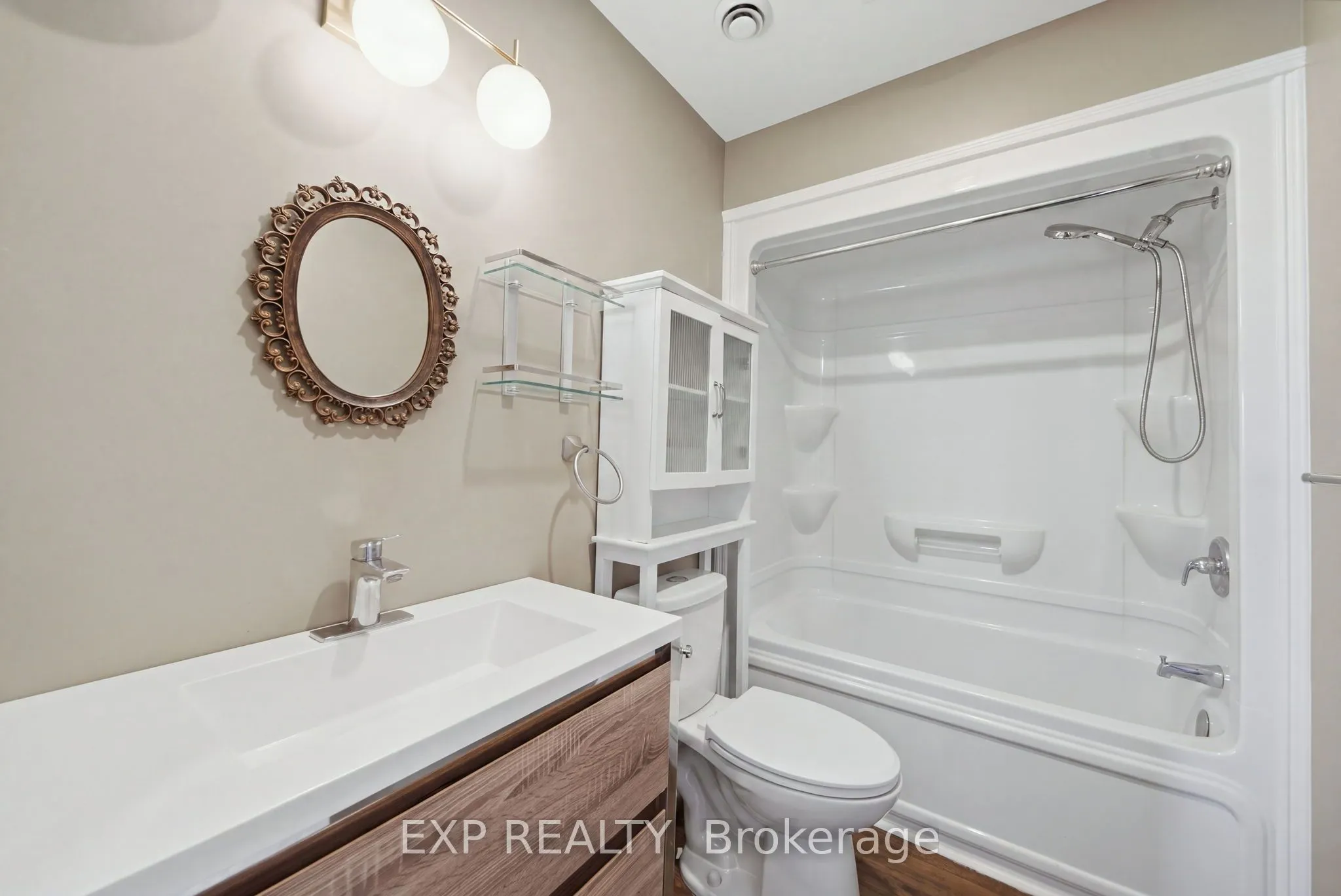 2166 Victoria Road
