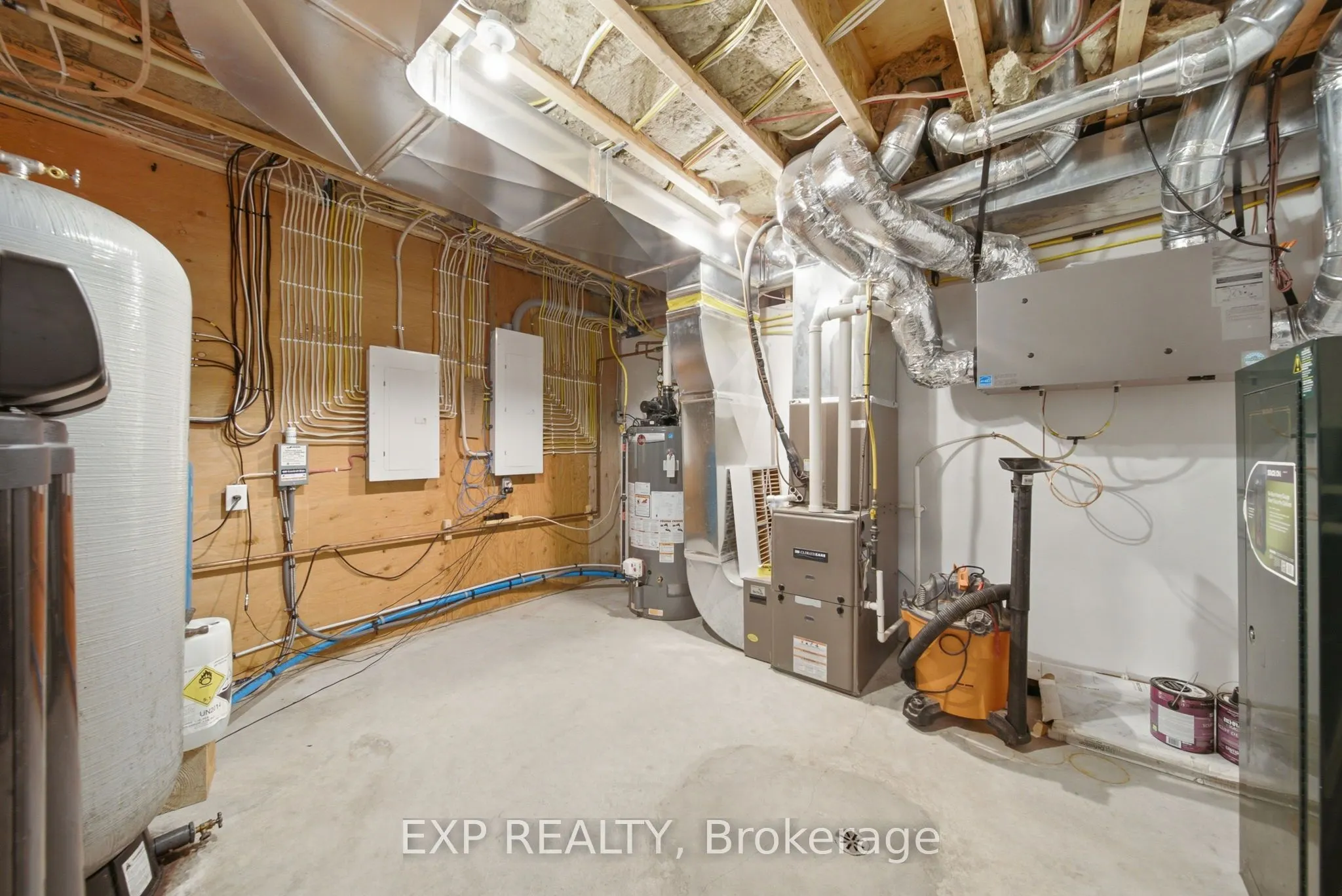 2166 Victoria Road