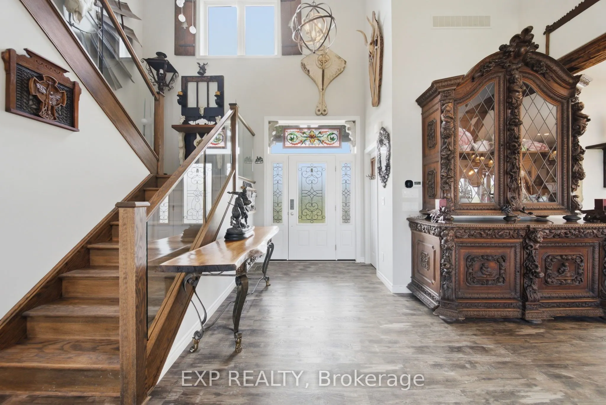 2166 Victoria Road