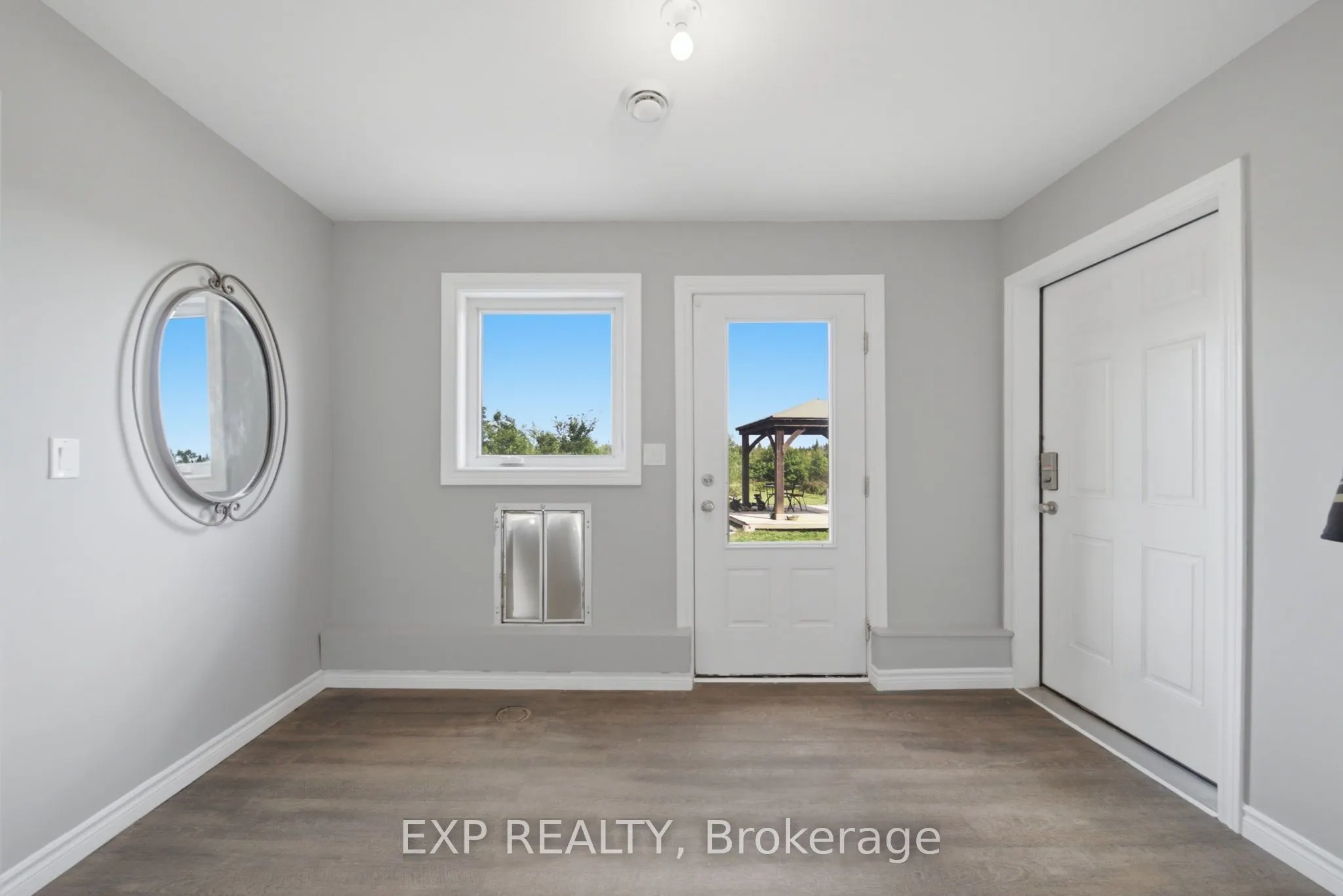 2166 Victoria Road