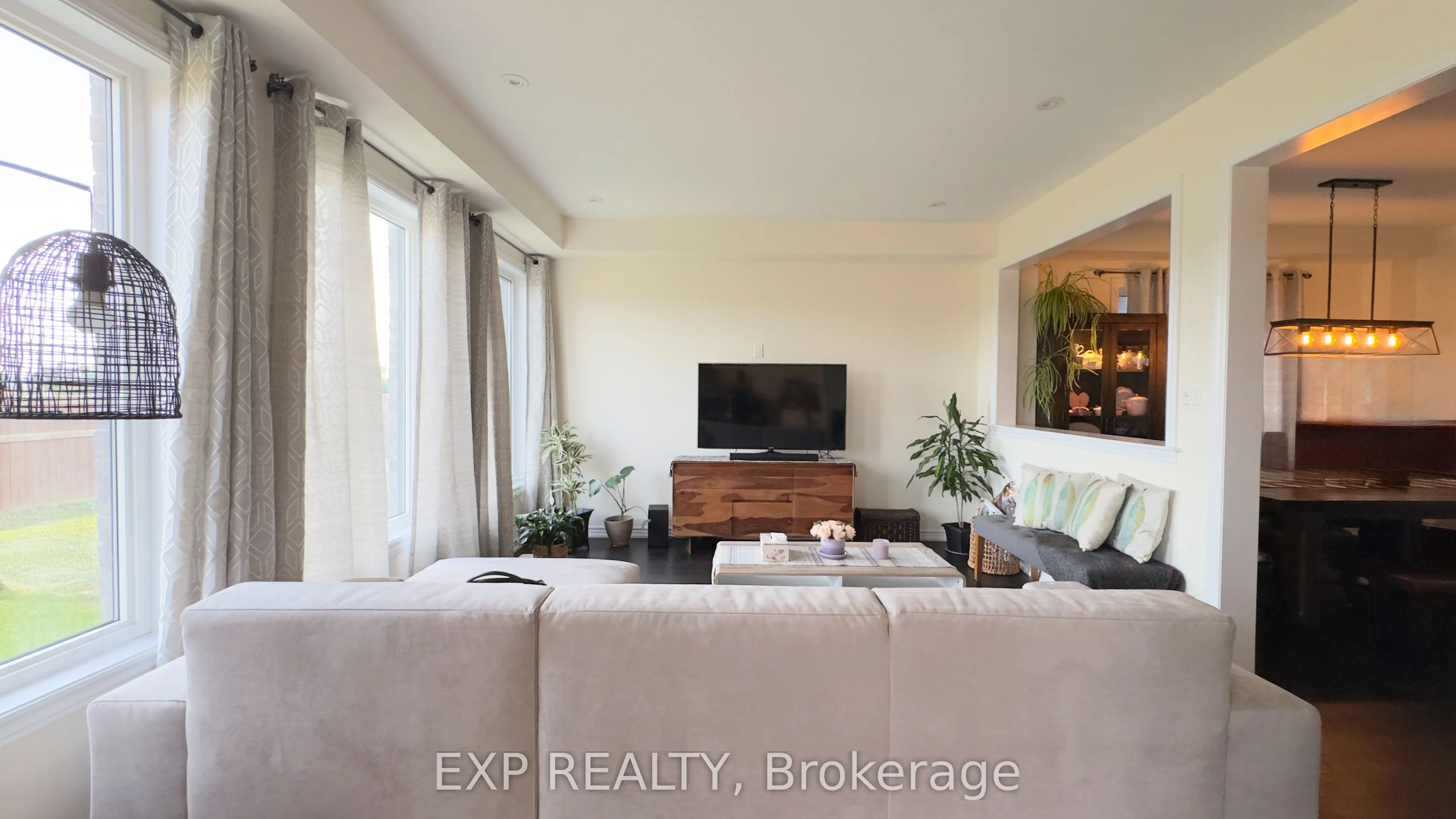 190 Explorer Way