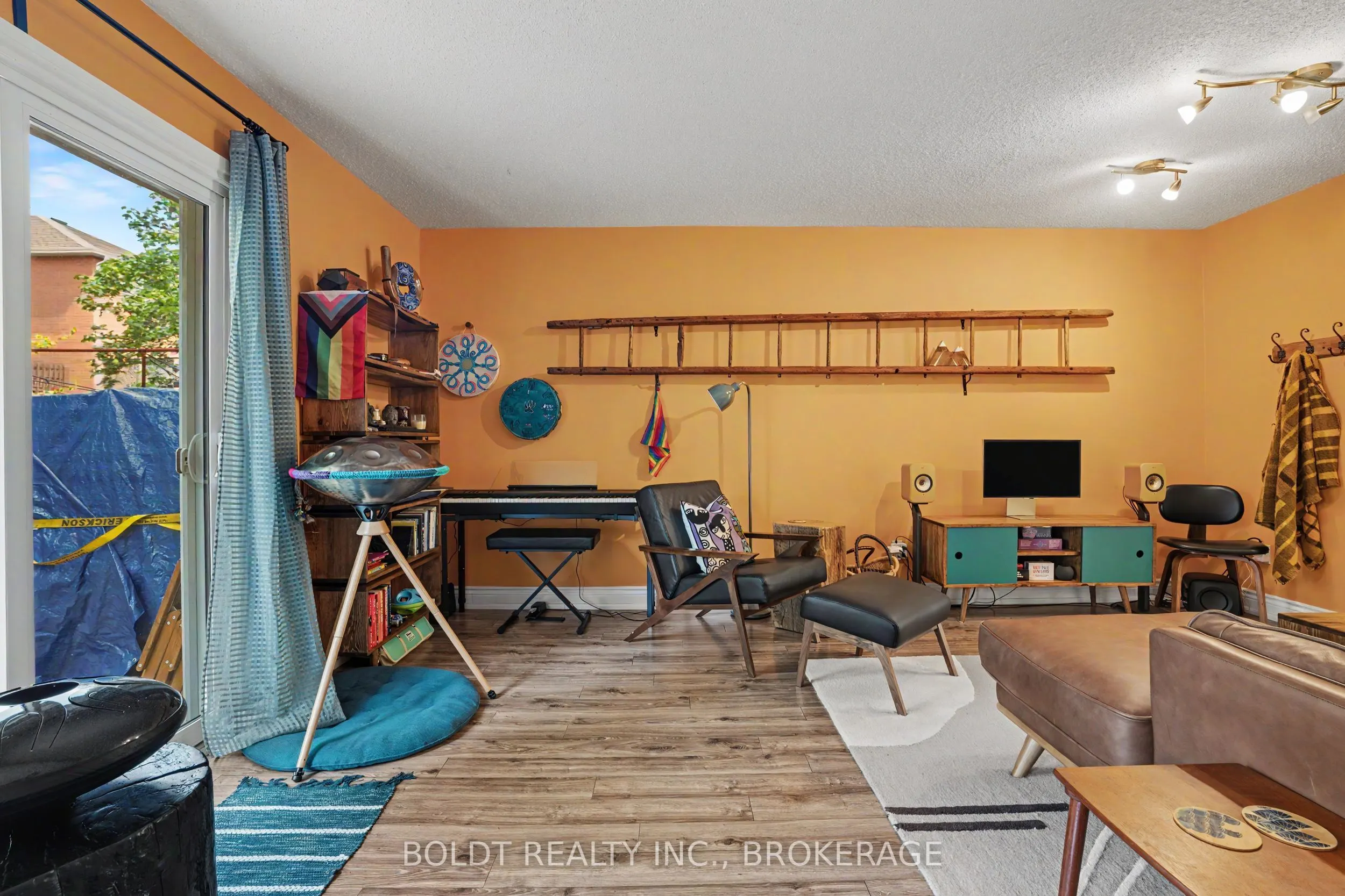 7 Davidson Boulevard #12