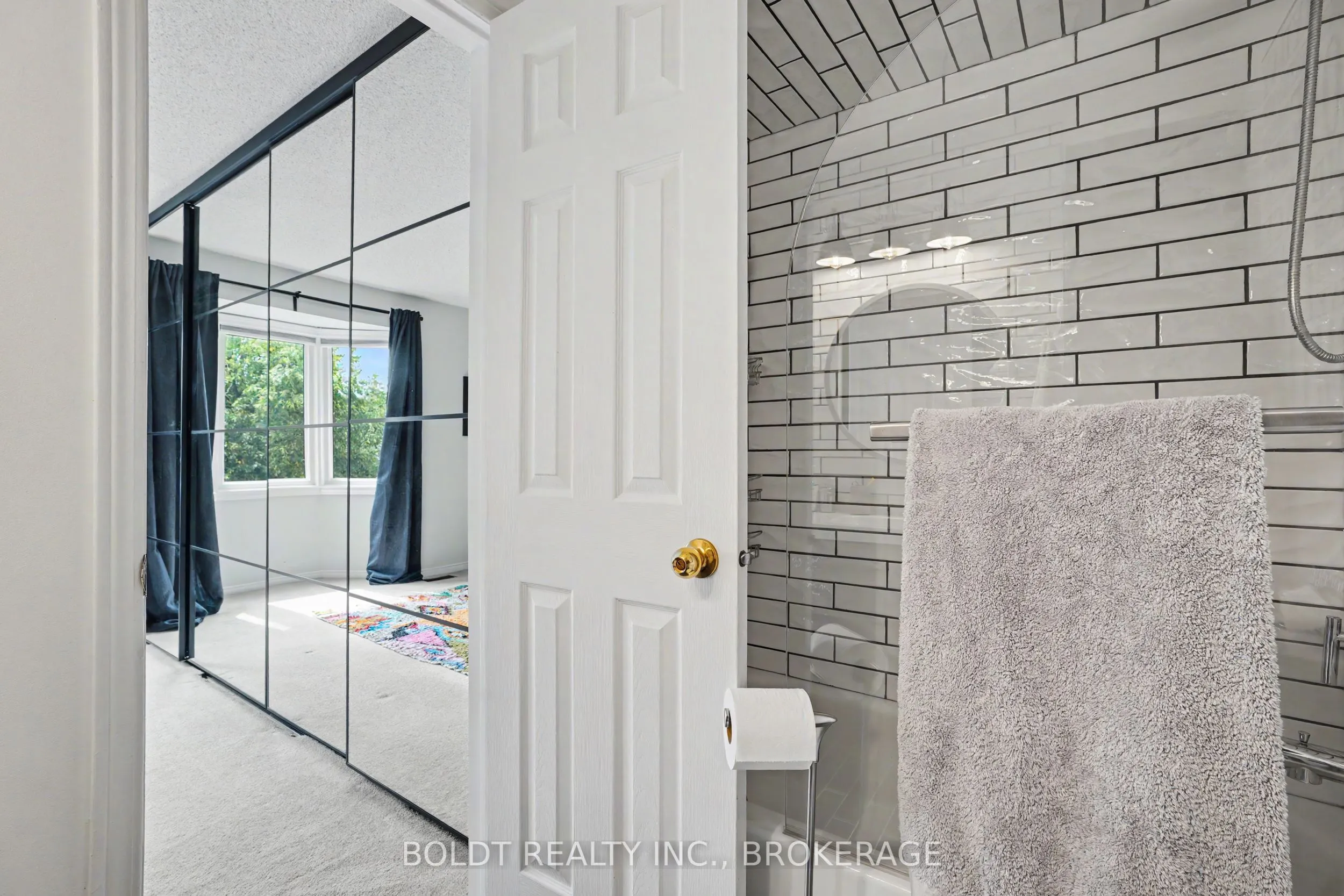7 Davidson Boulevard #12