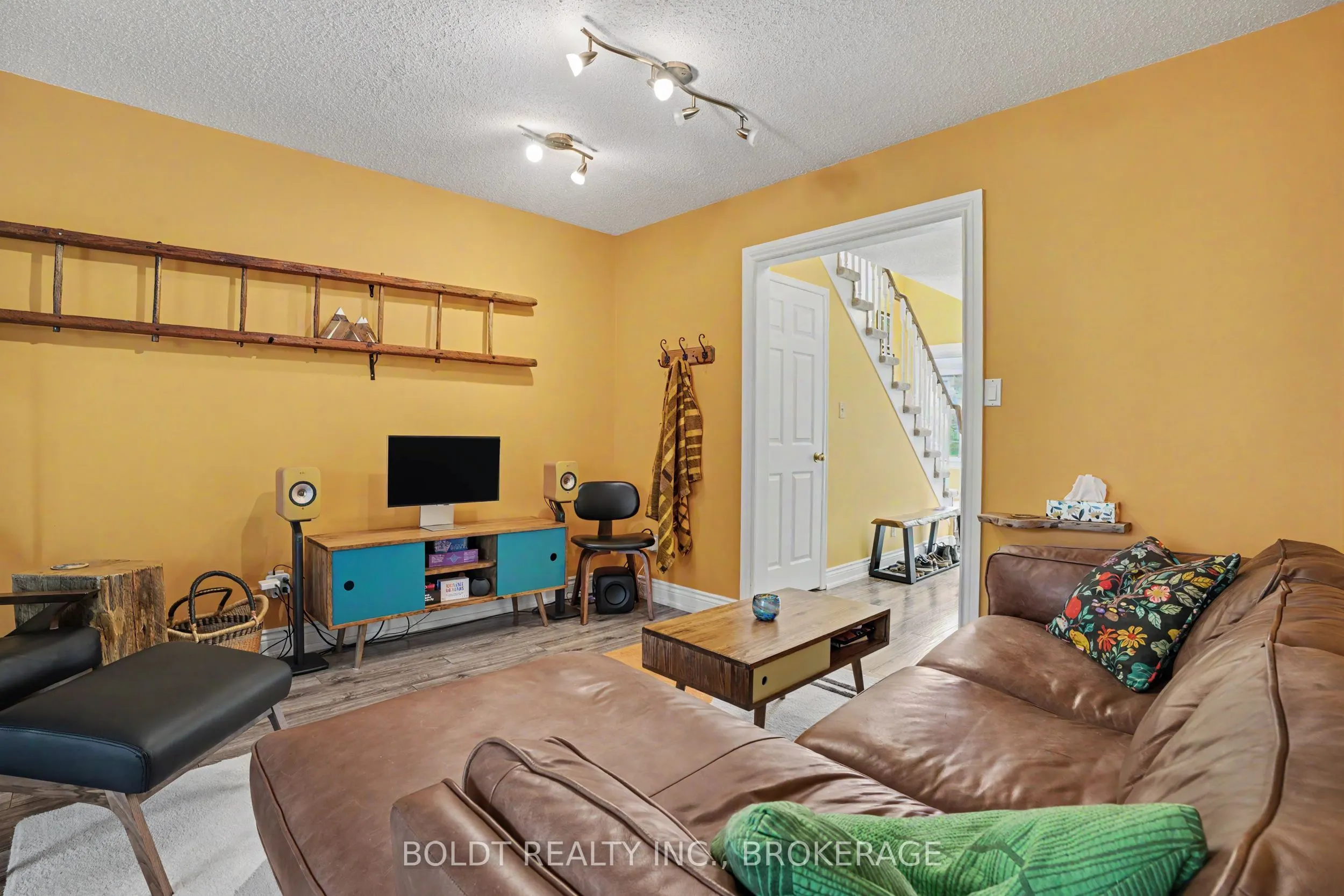 7 Davidson Boulevard #12