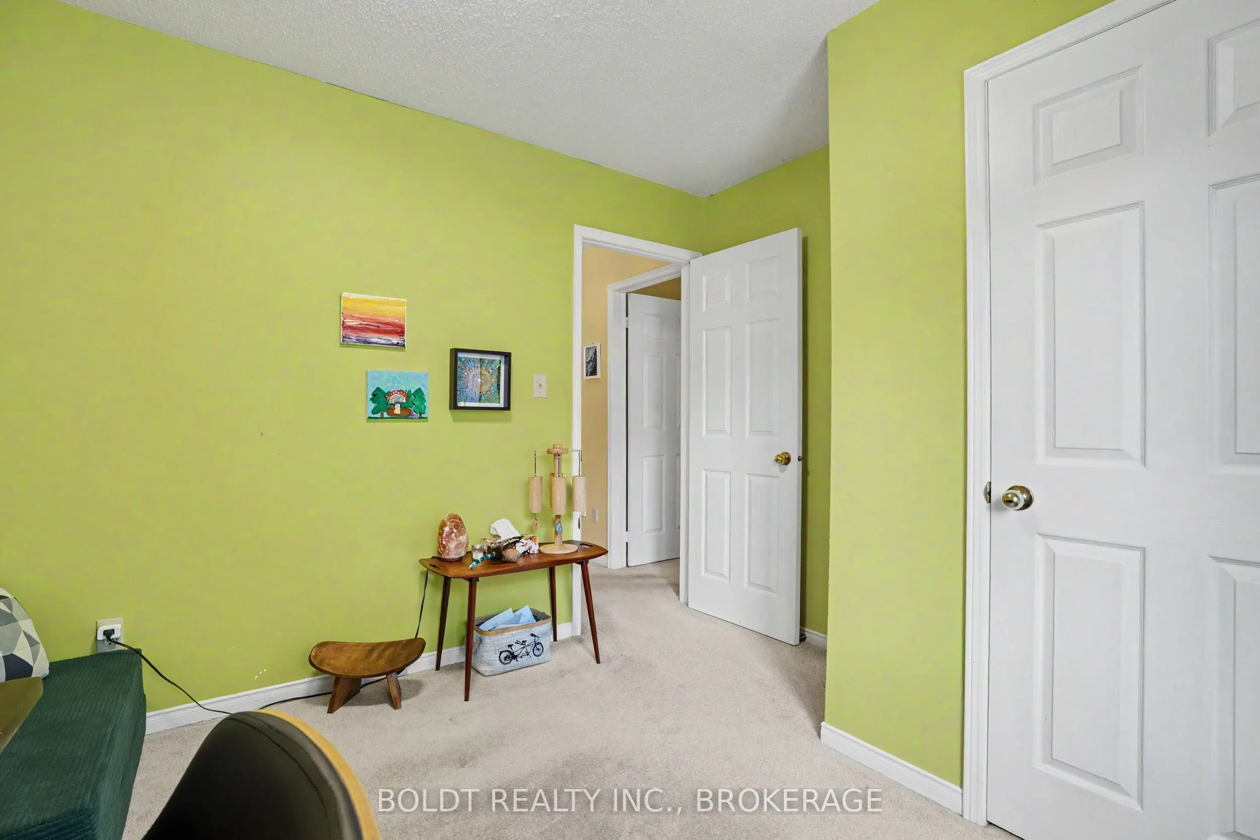 7 Davidson Boulevard #12
