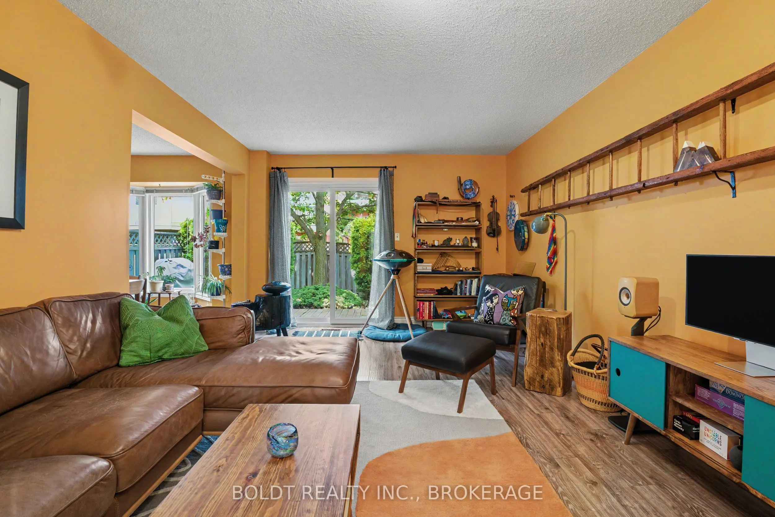 7 Davidson Boulevard #12