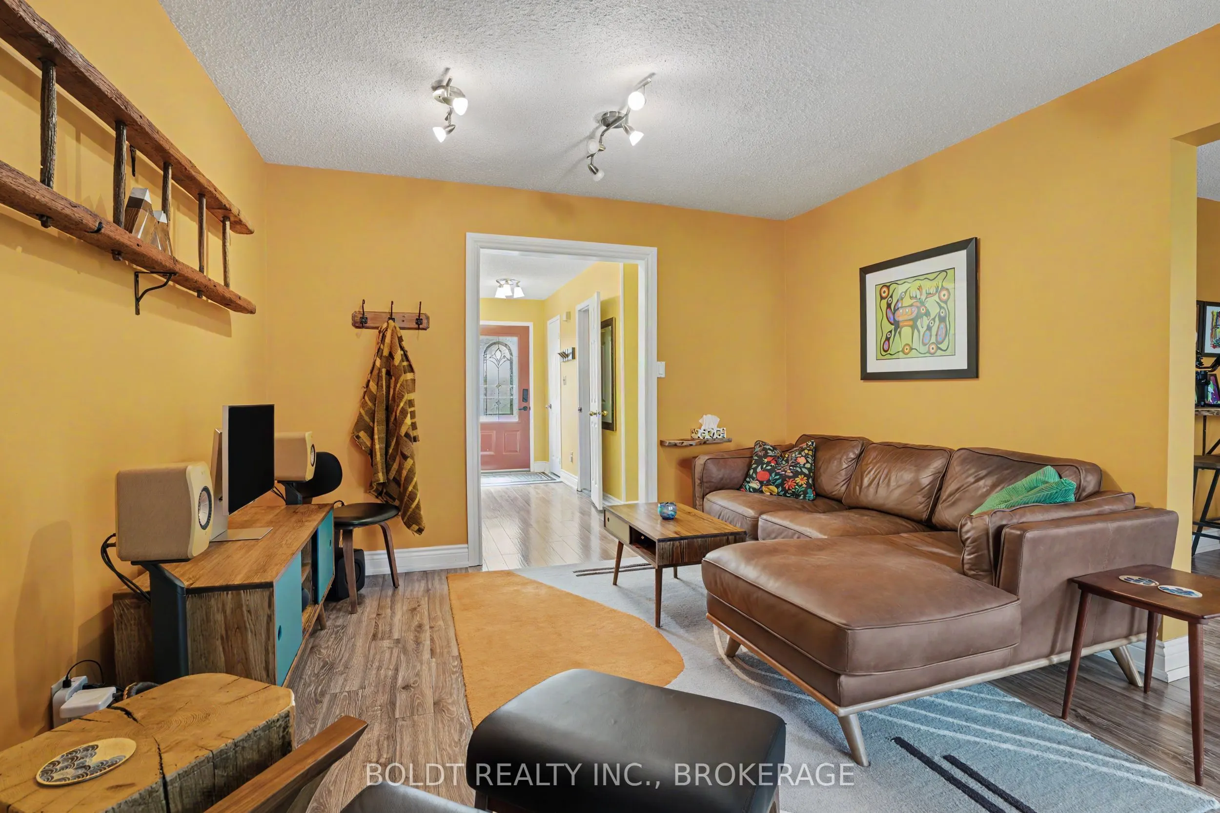 7 Davidson Boulevard #12