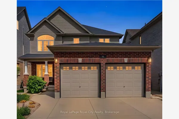 96 Timber Creek Crescent