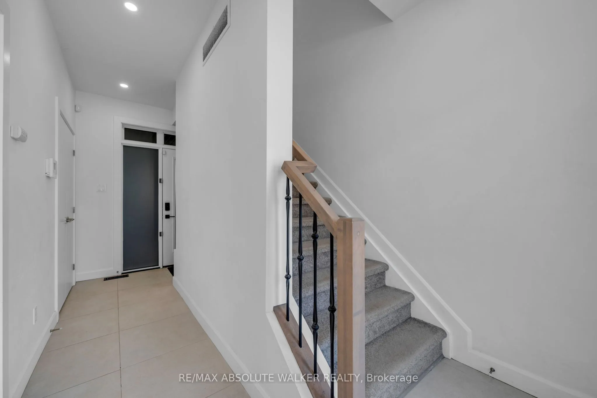 10 Chapleau Avenue #A