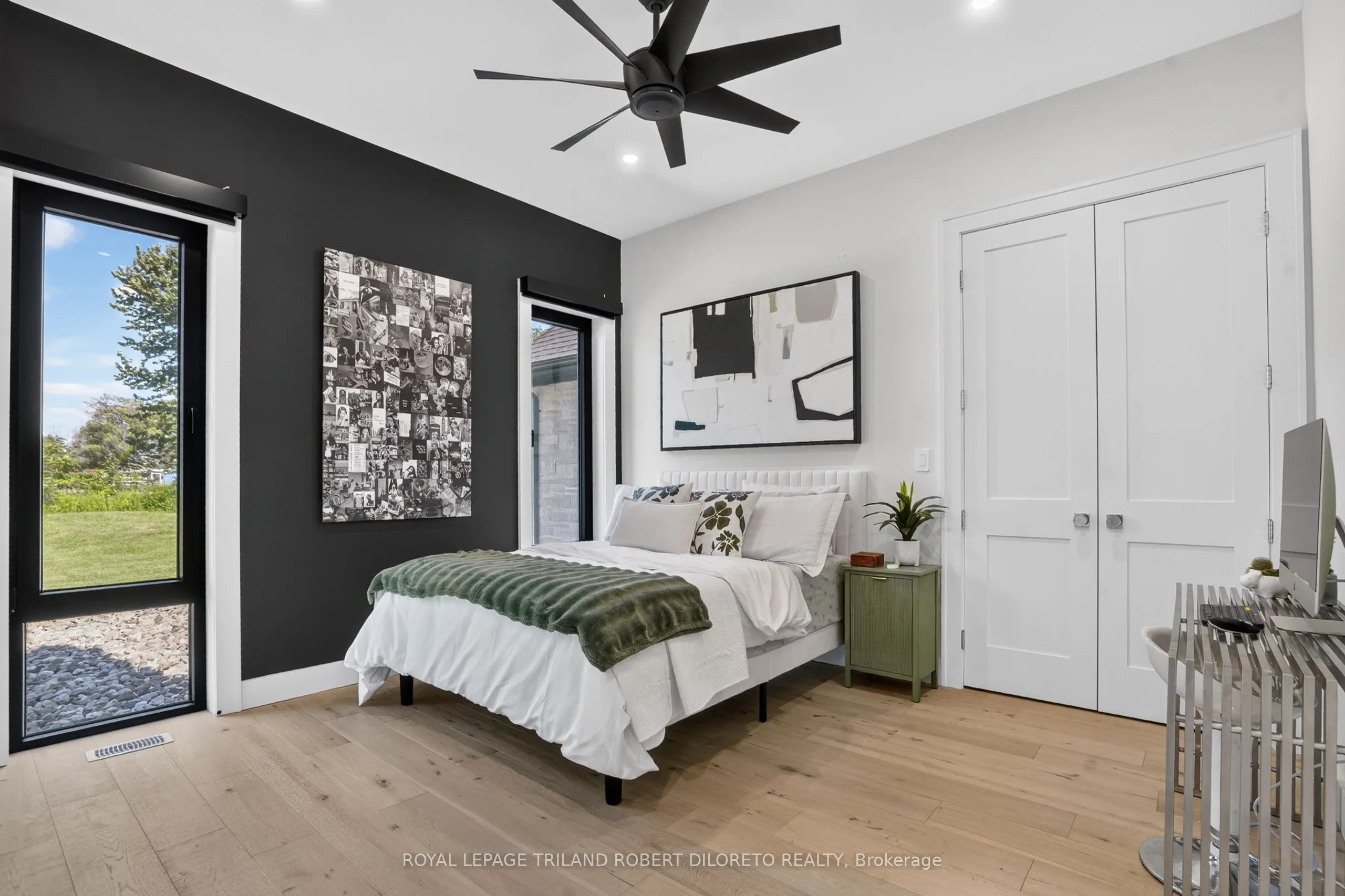 1681 Gainsborough Road