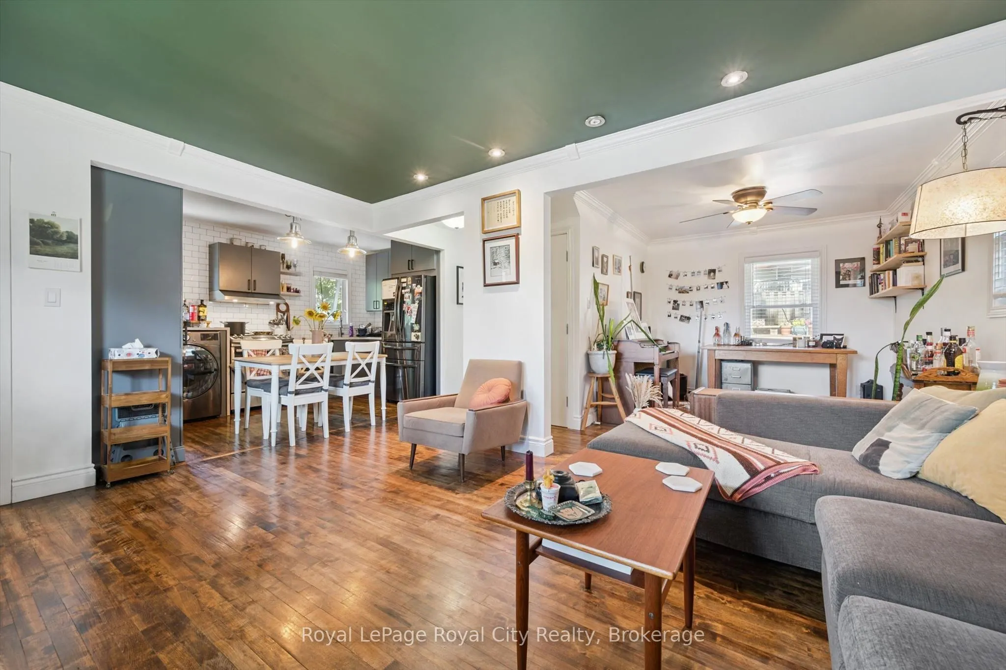 39 Ridgewood Avenue