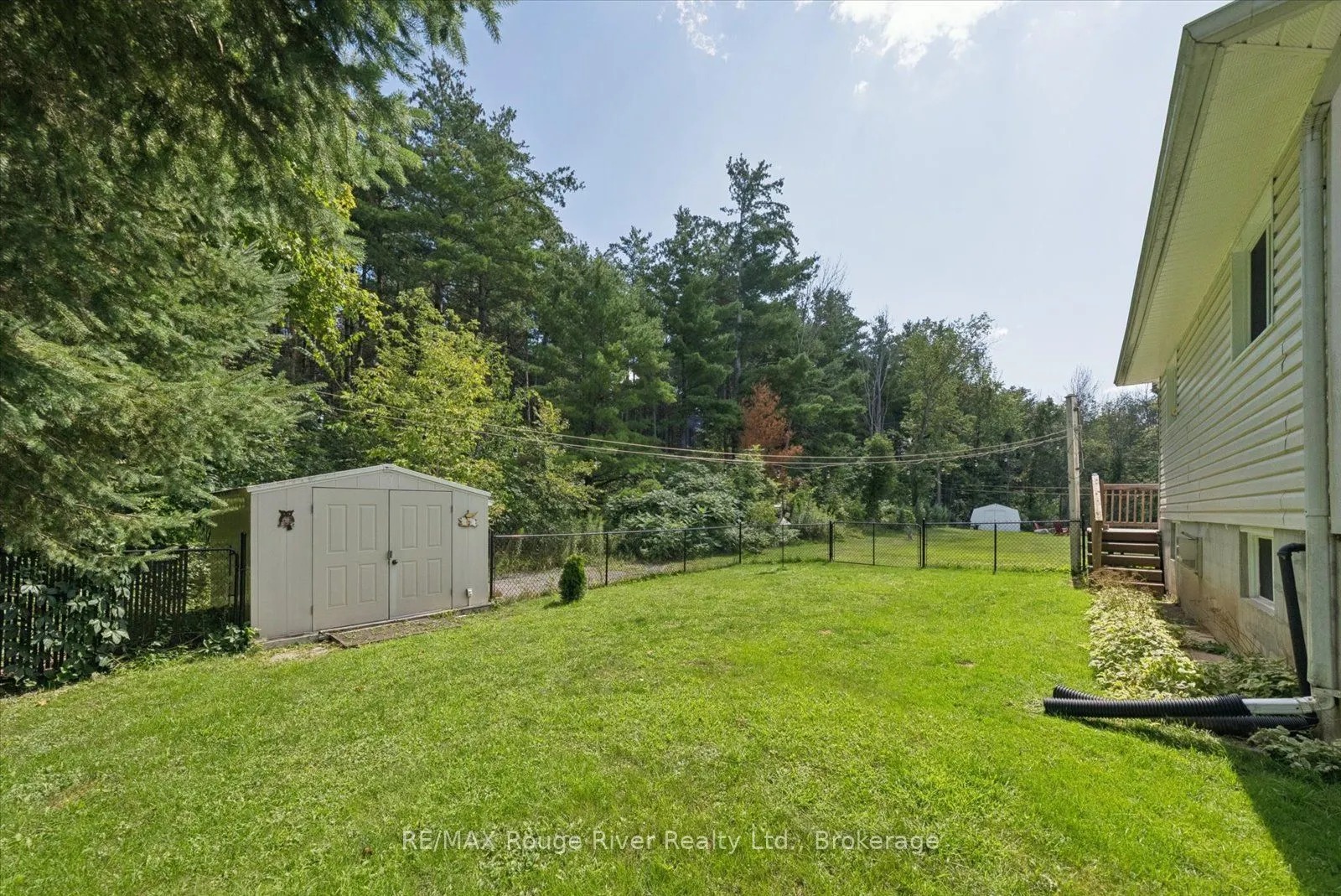 32 South Maloney Street
