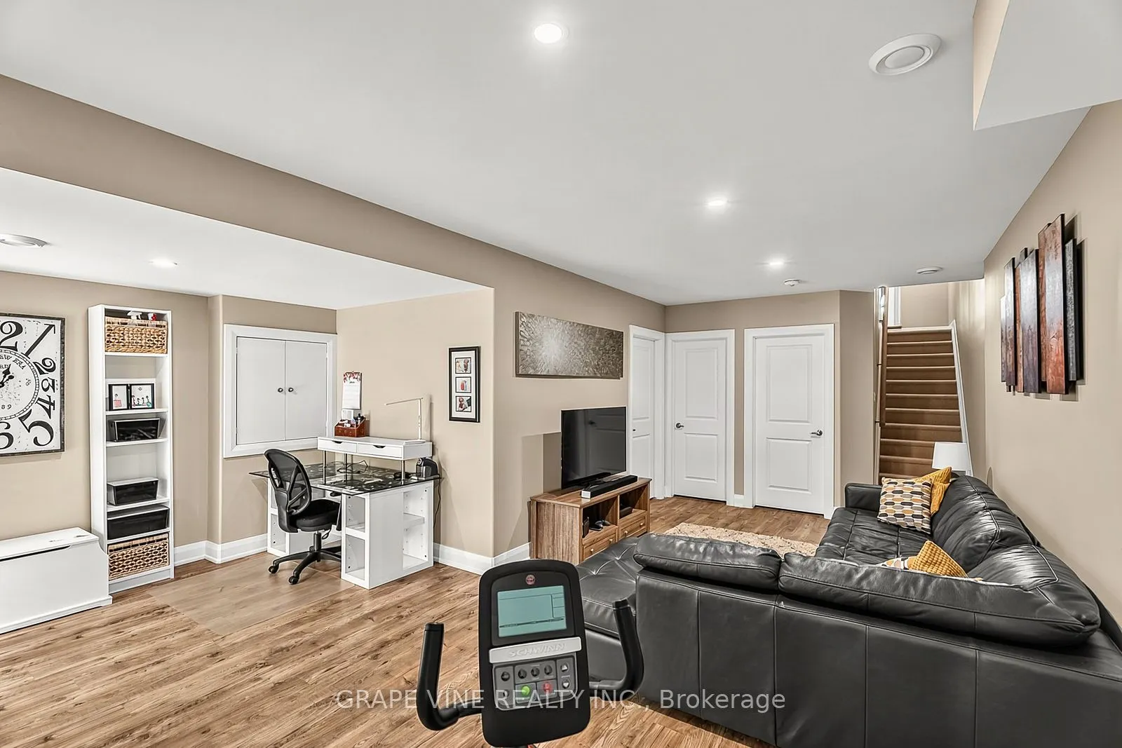 96 Porter Street