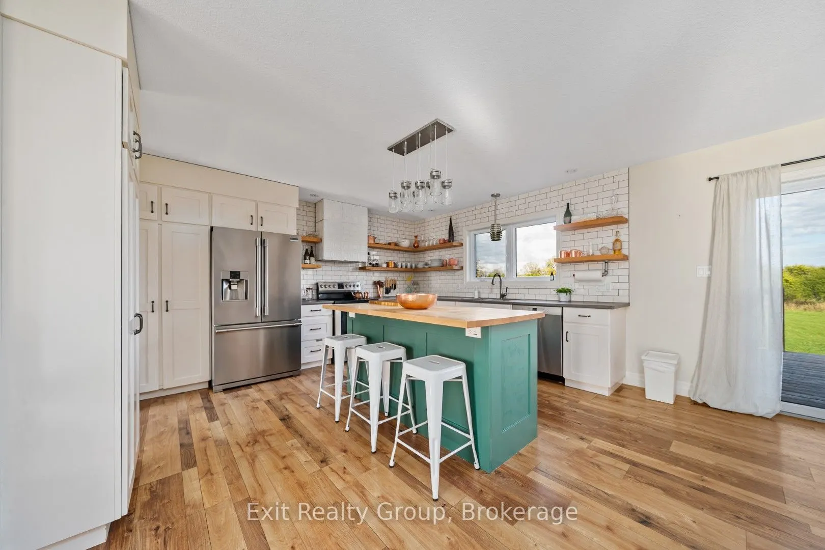 20858 Loyalist Parkway