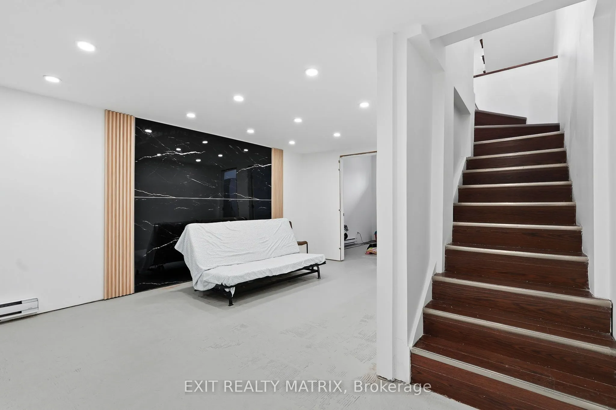 293 Kitchener Street