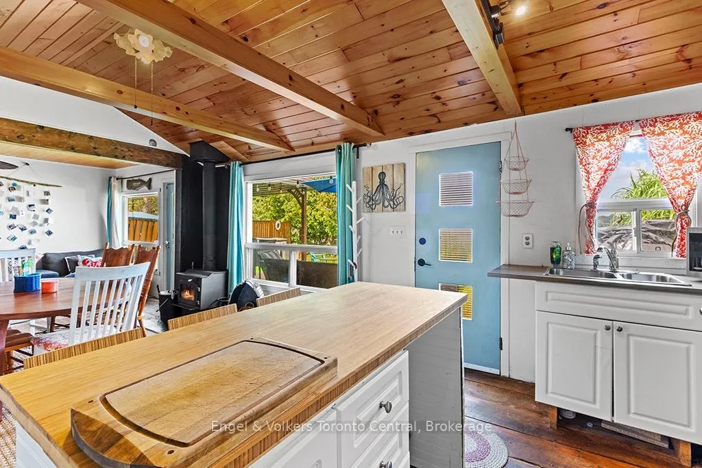 109 Lakeview Road