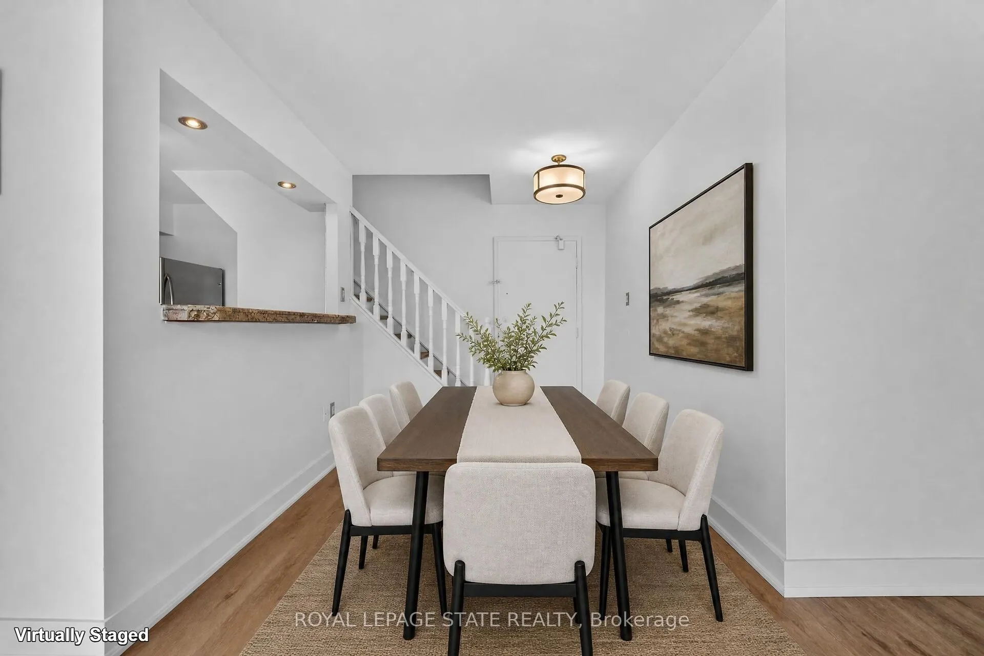 10 John Street W #409