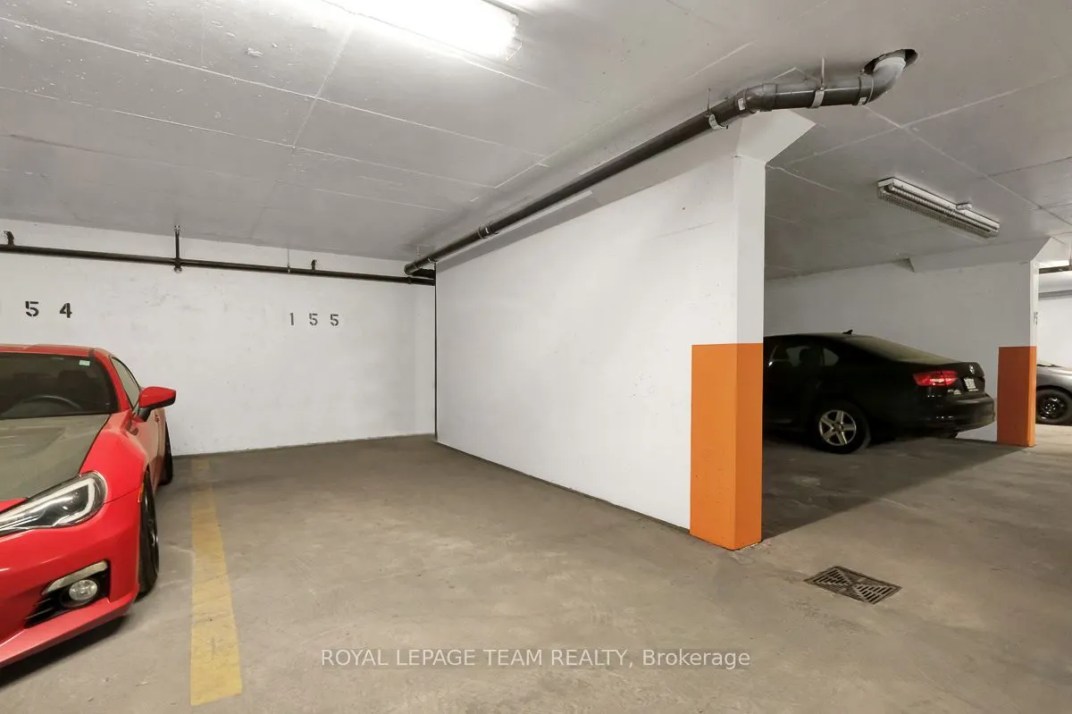 111 Champagne Avenue S #1405