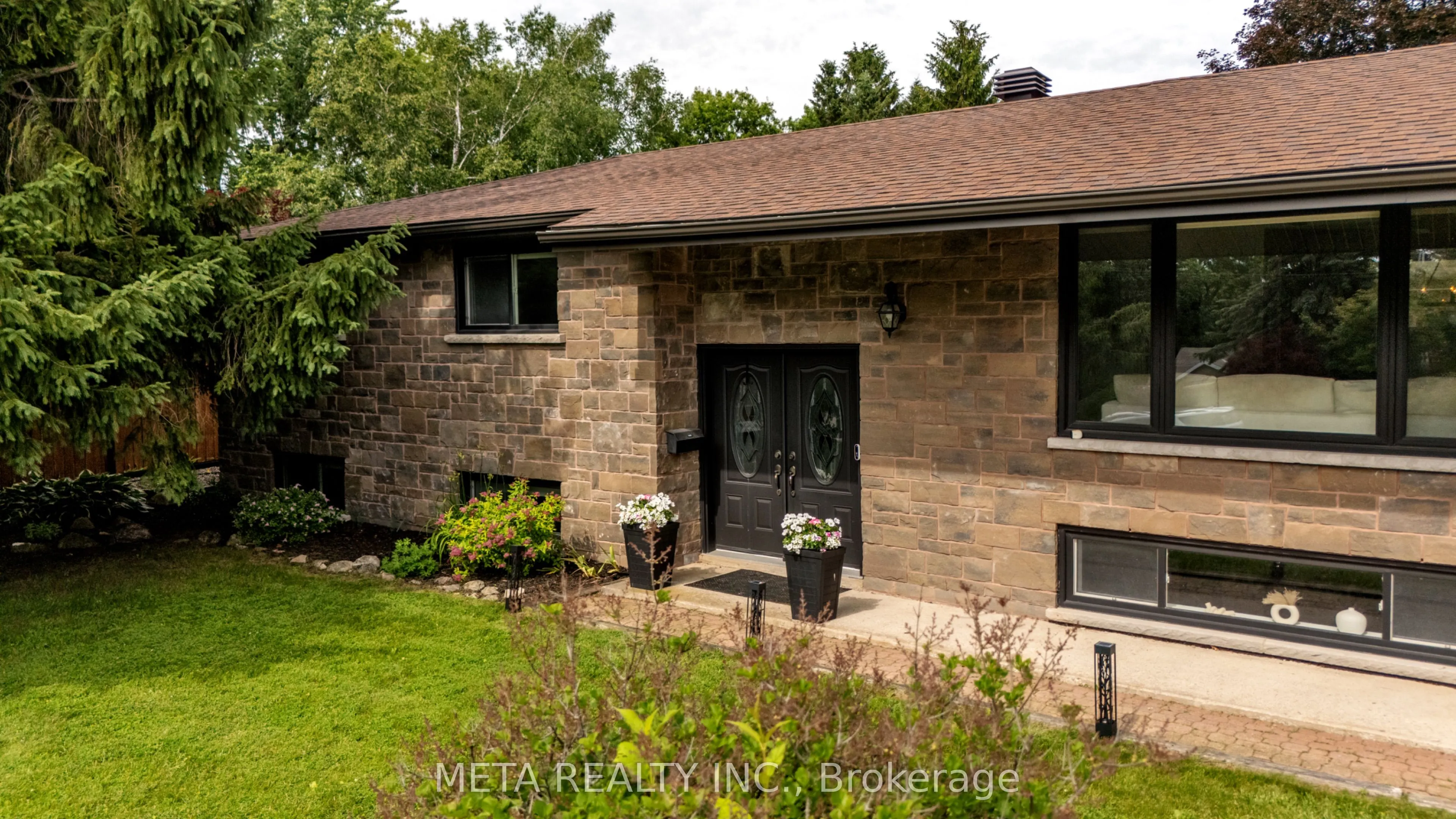 3 Randy Avenue