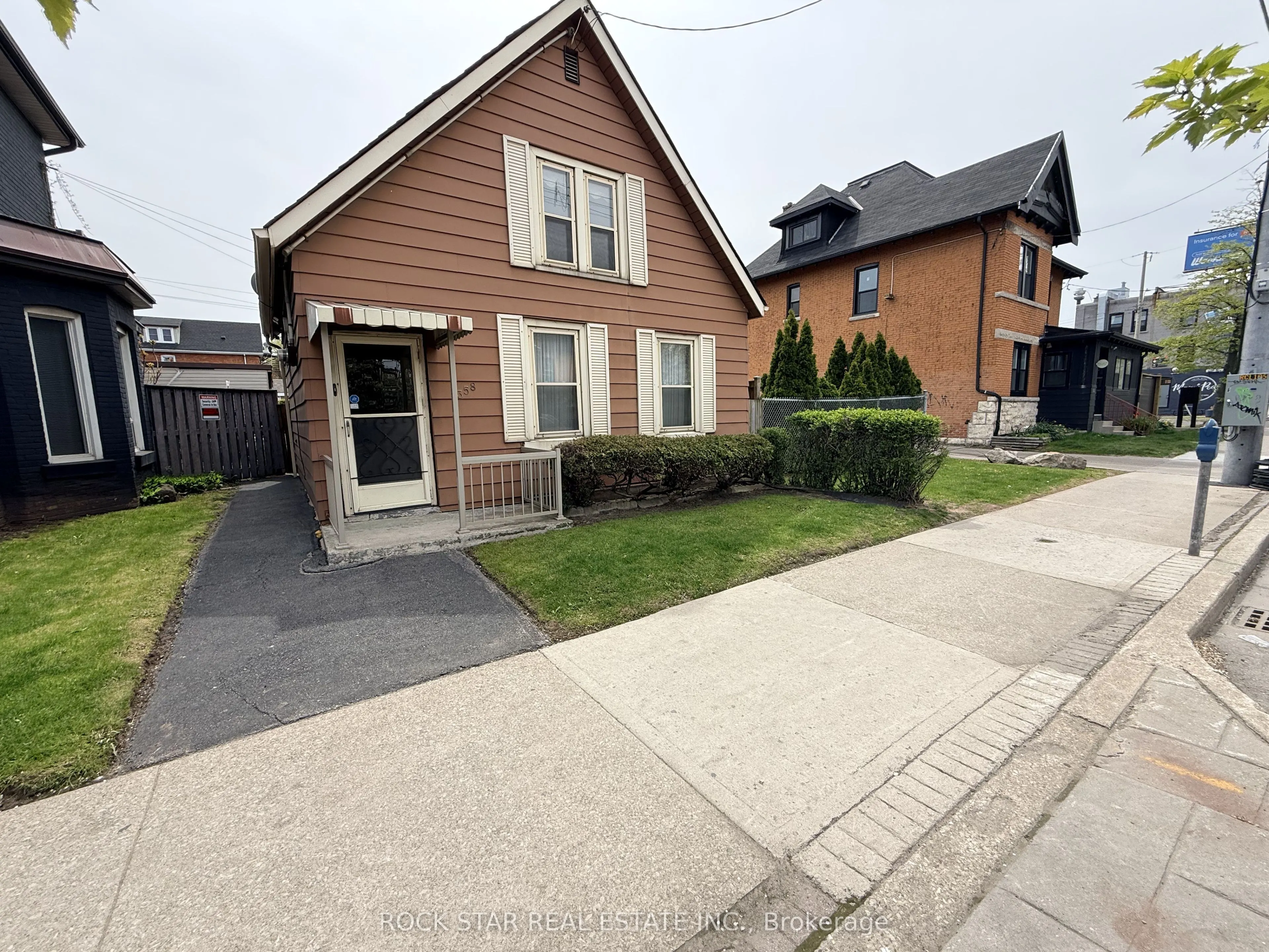 358 Barton Street E