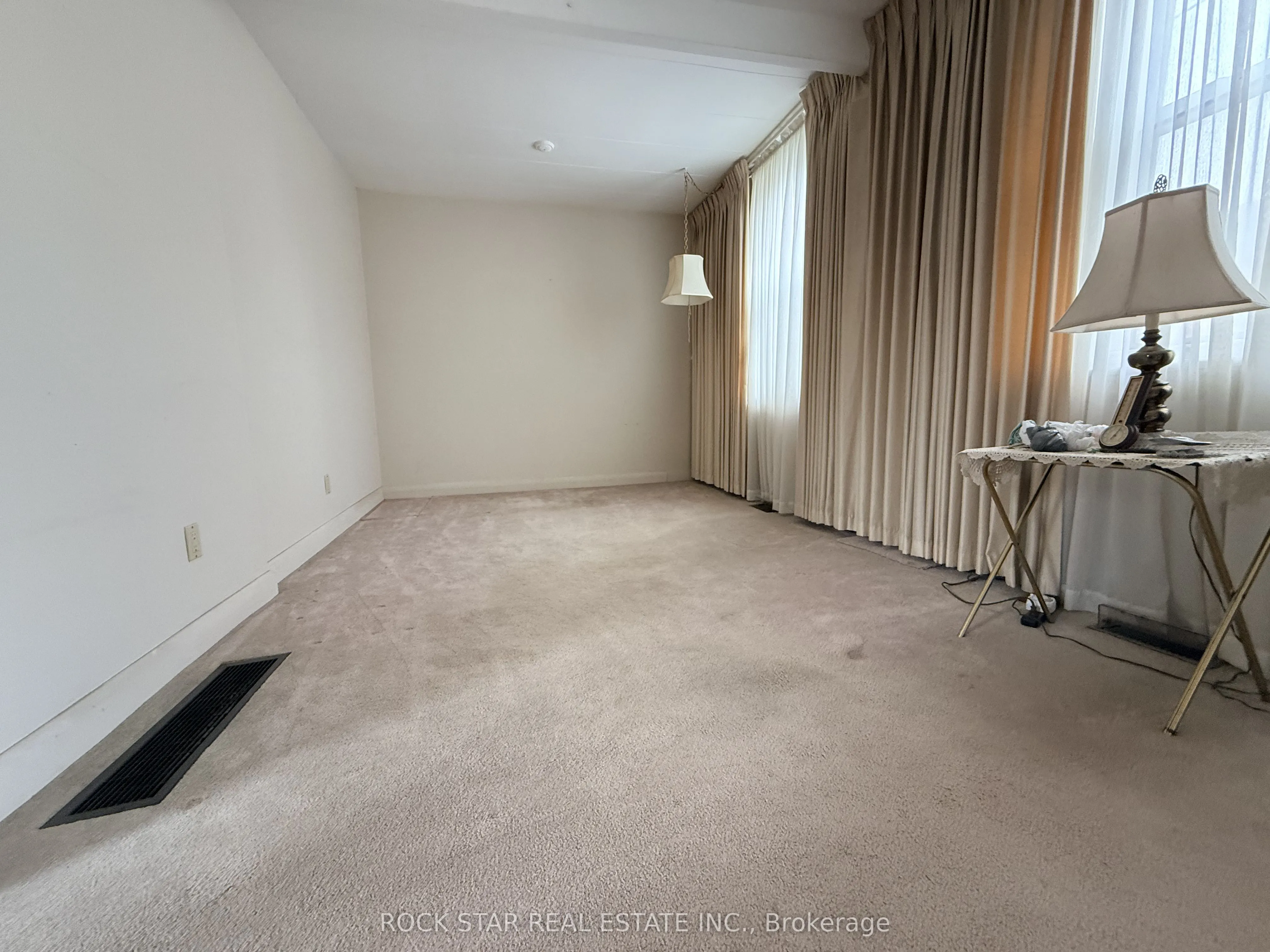 358 Barton Street E