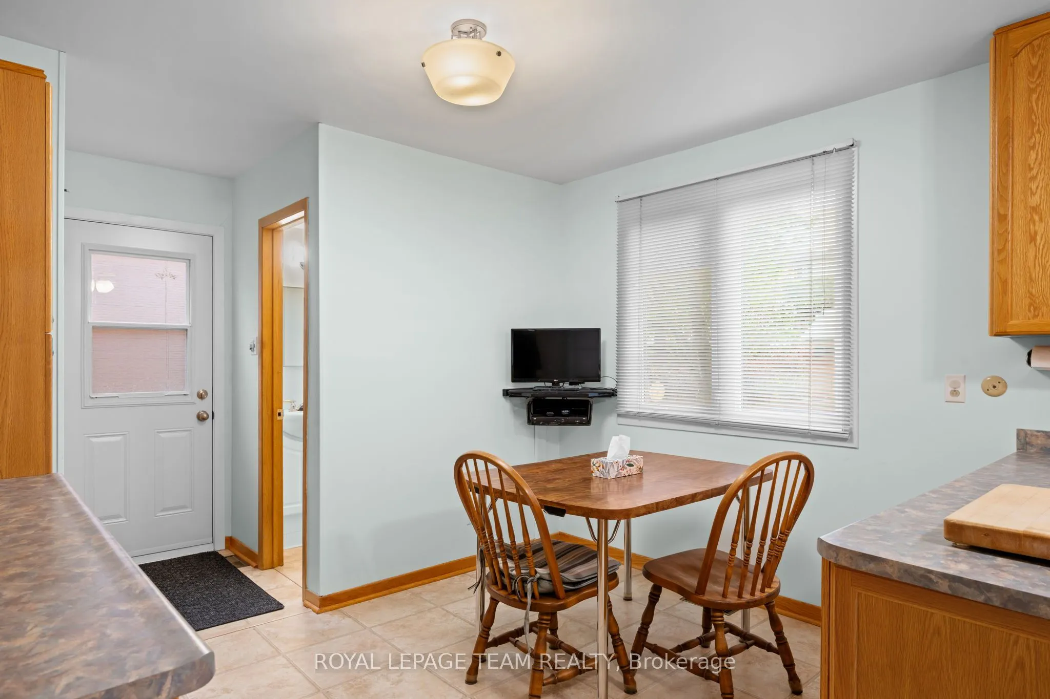 7 Centrepark Drive
