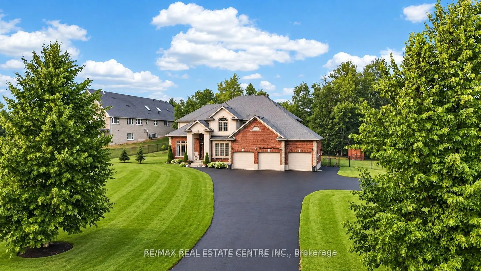 24 Brookhaven Crescent