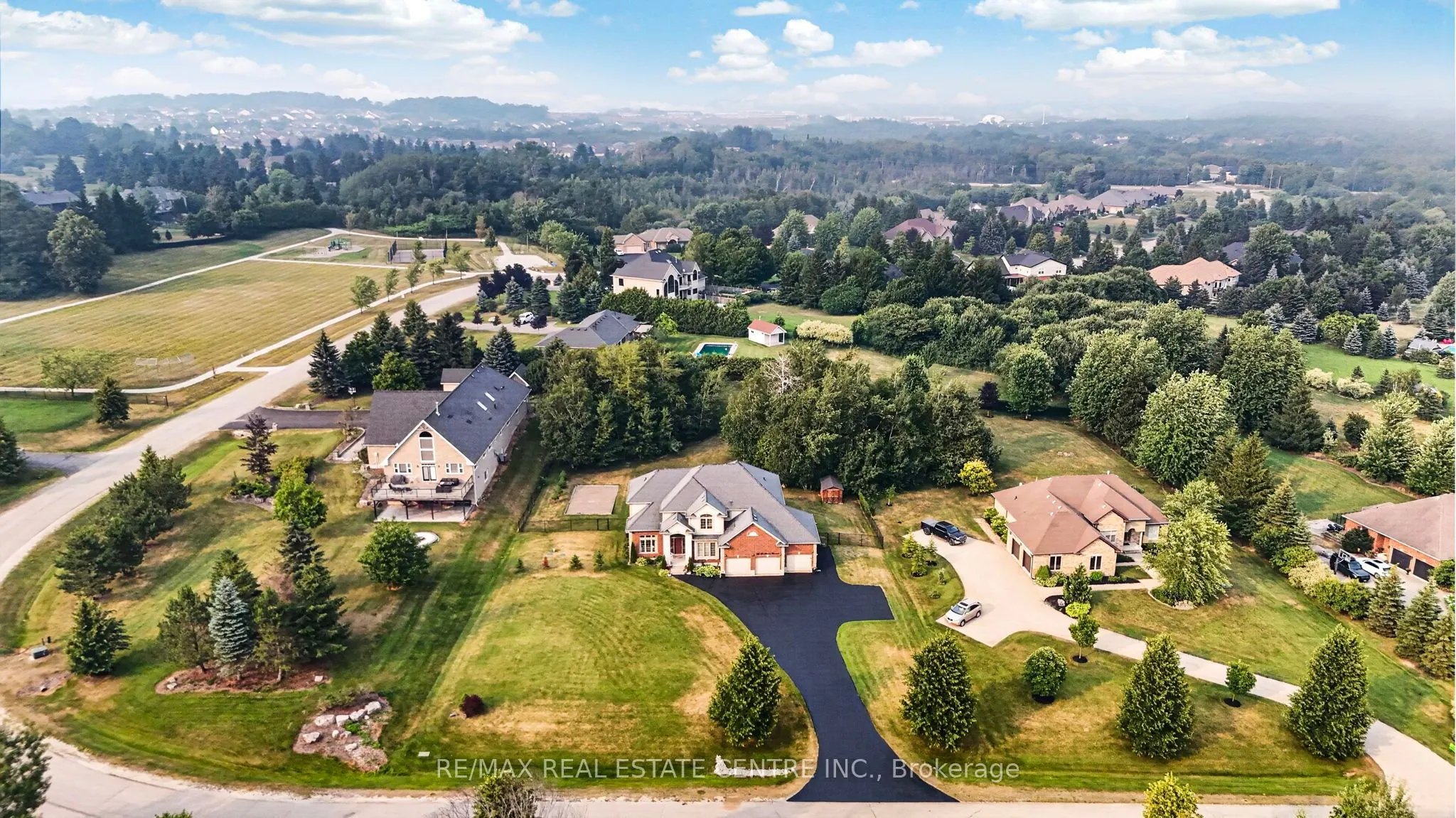 24 Brookhaven Crescent
