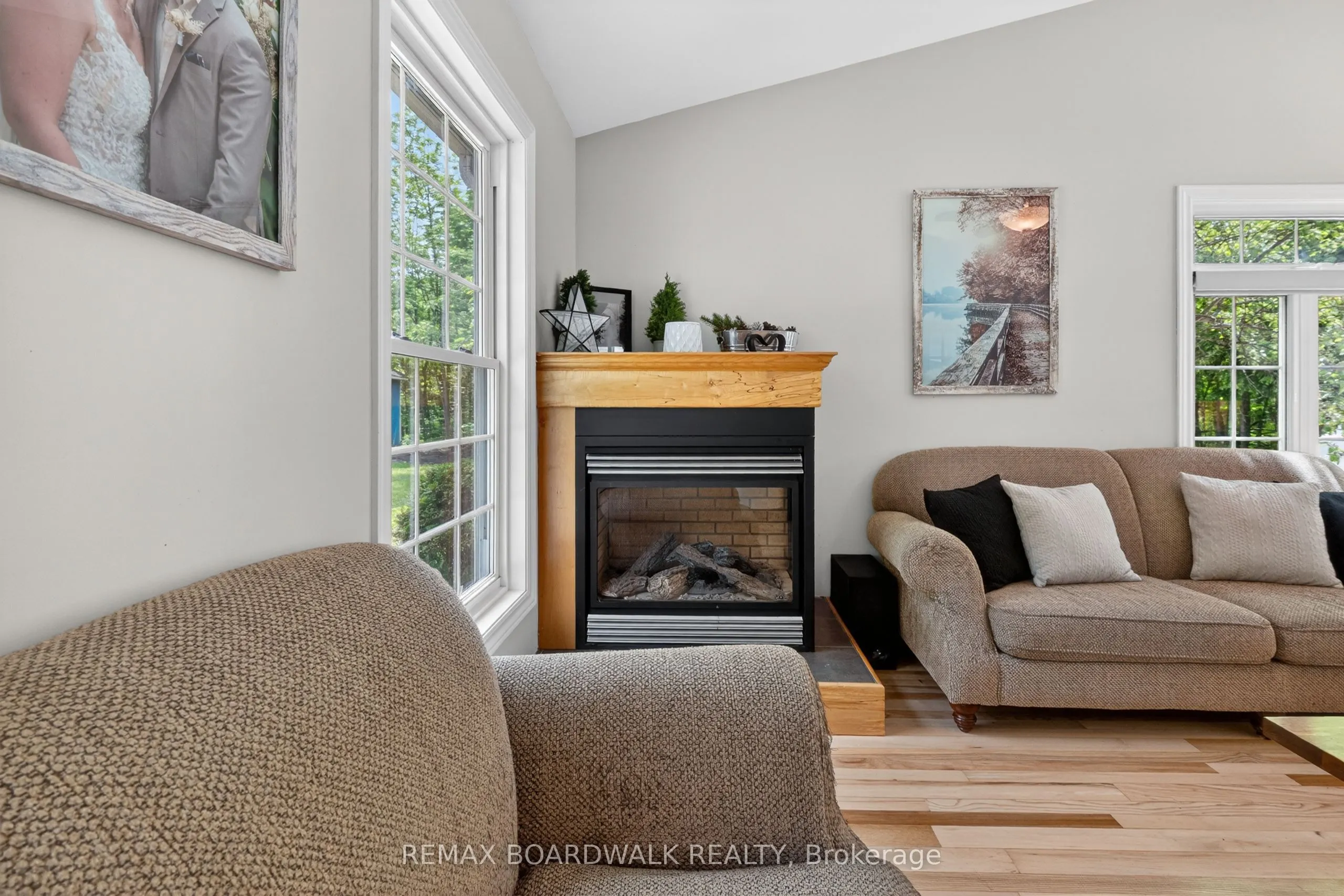 14930 Concession 10-11 Road