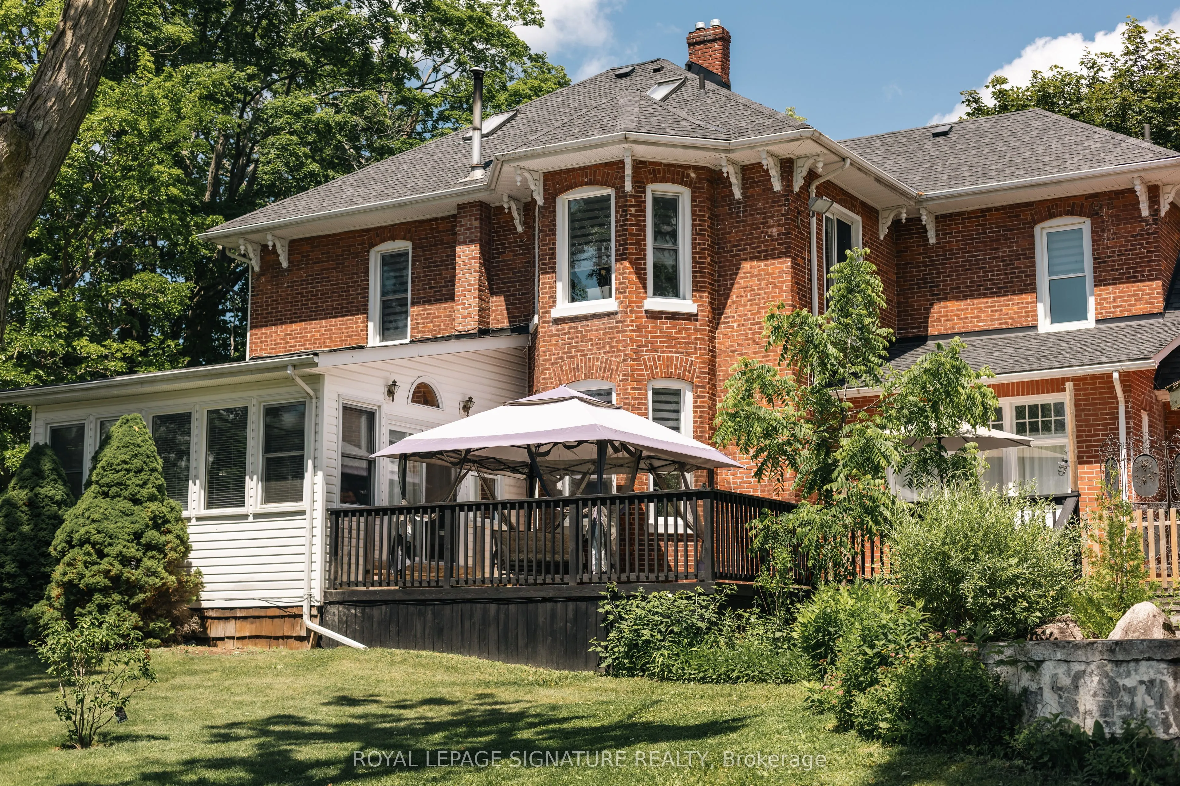 33 Division Street