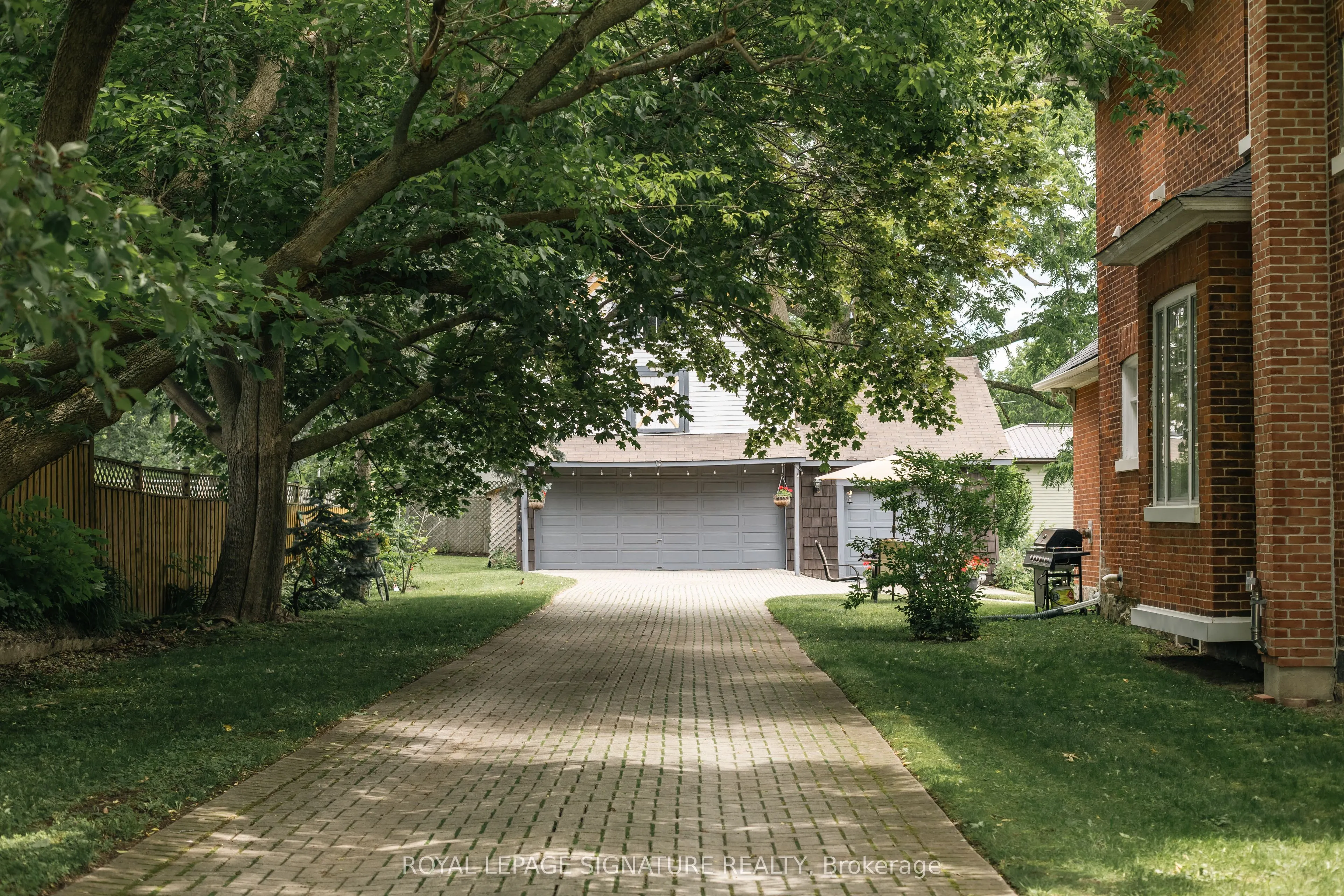 33 Division Street