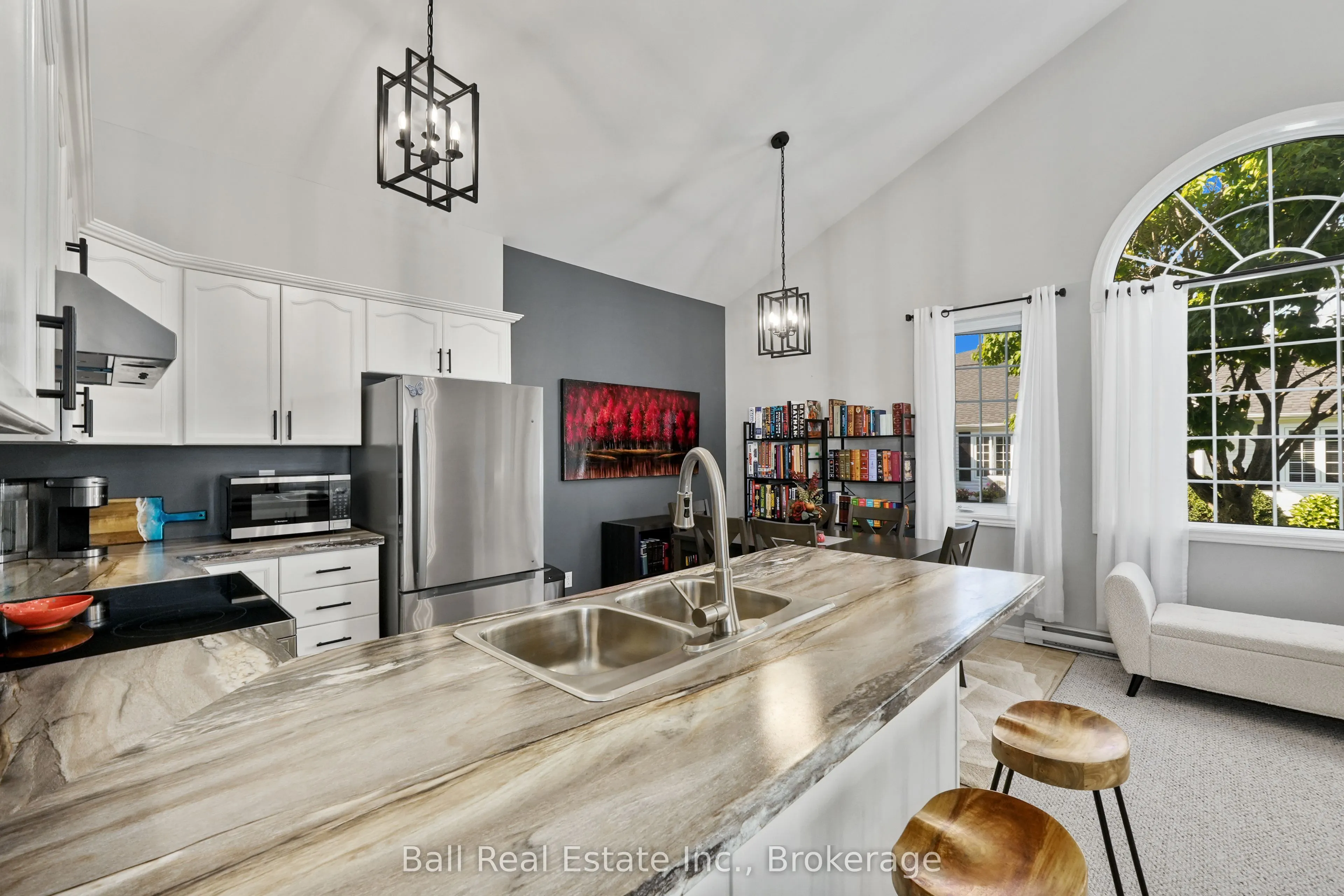 1055 Birchwood Trail #303