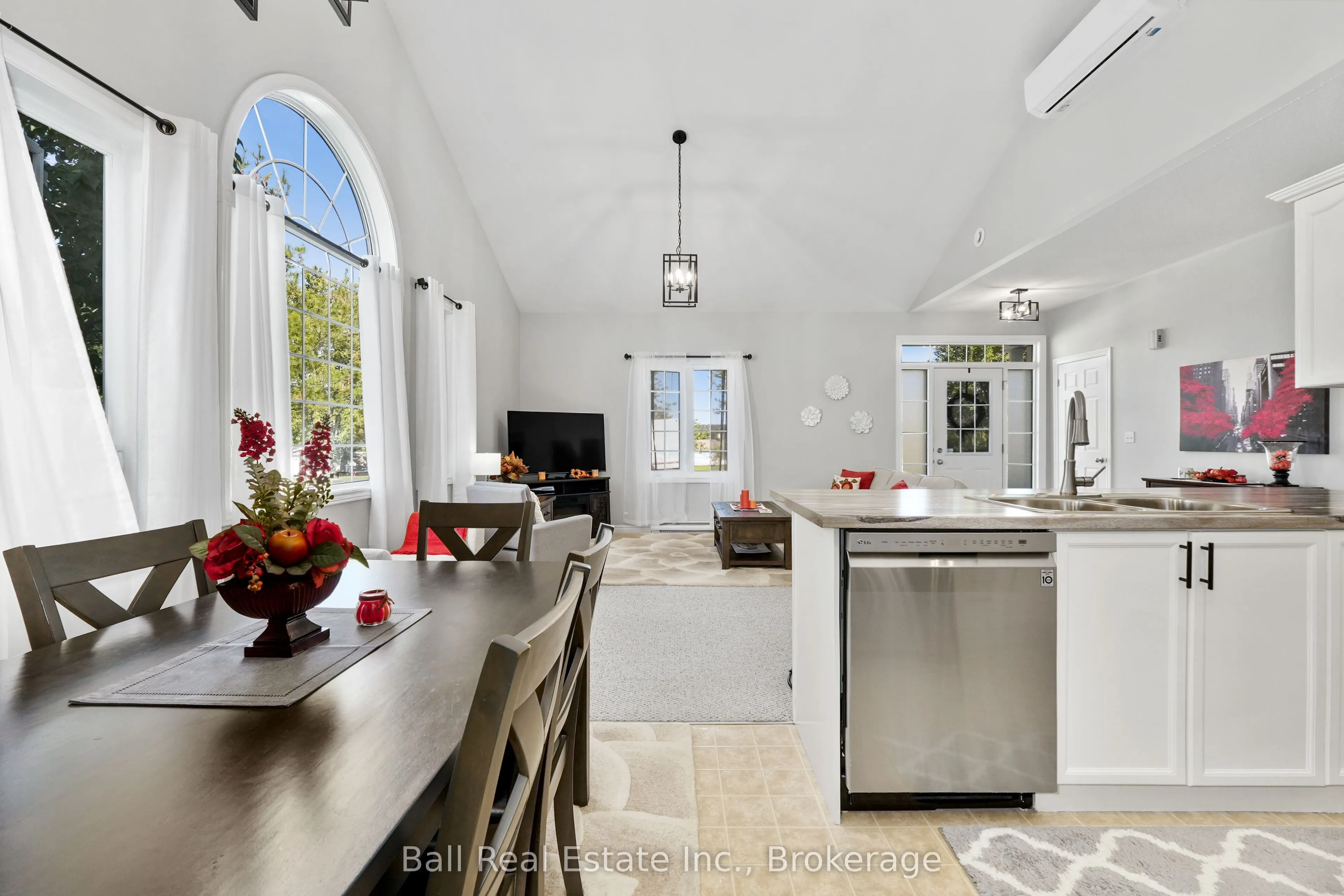 1055 Birchwood Trail #303