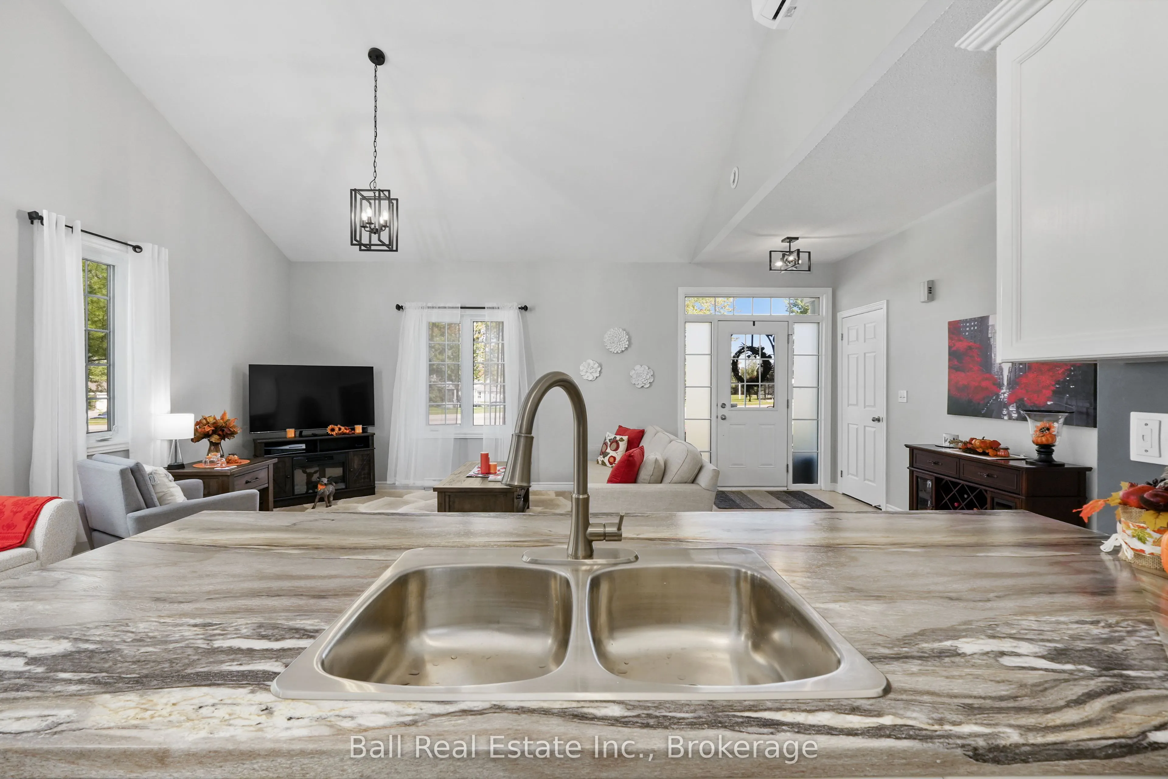 1055 Birchwood Trail #303