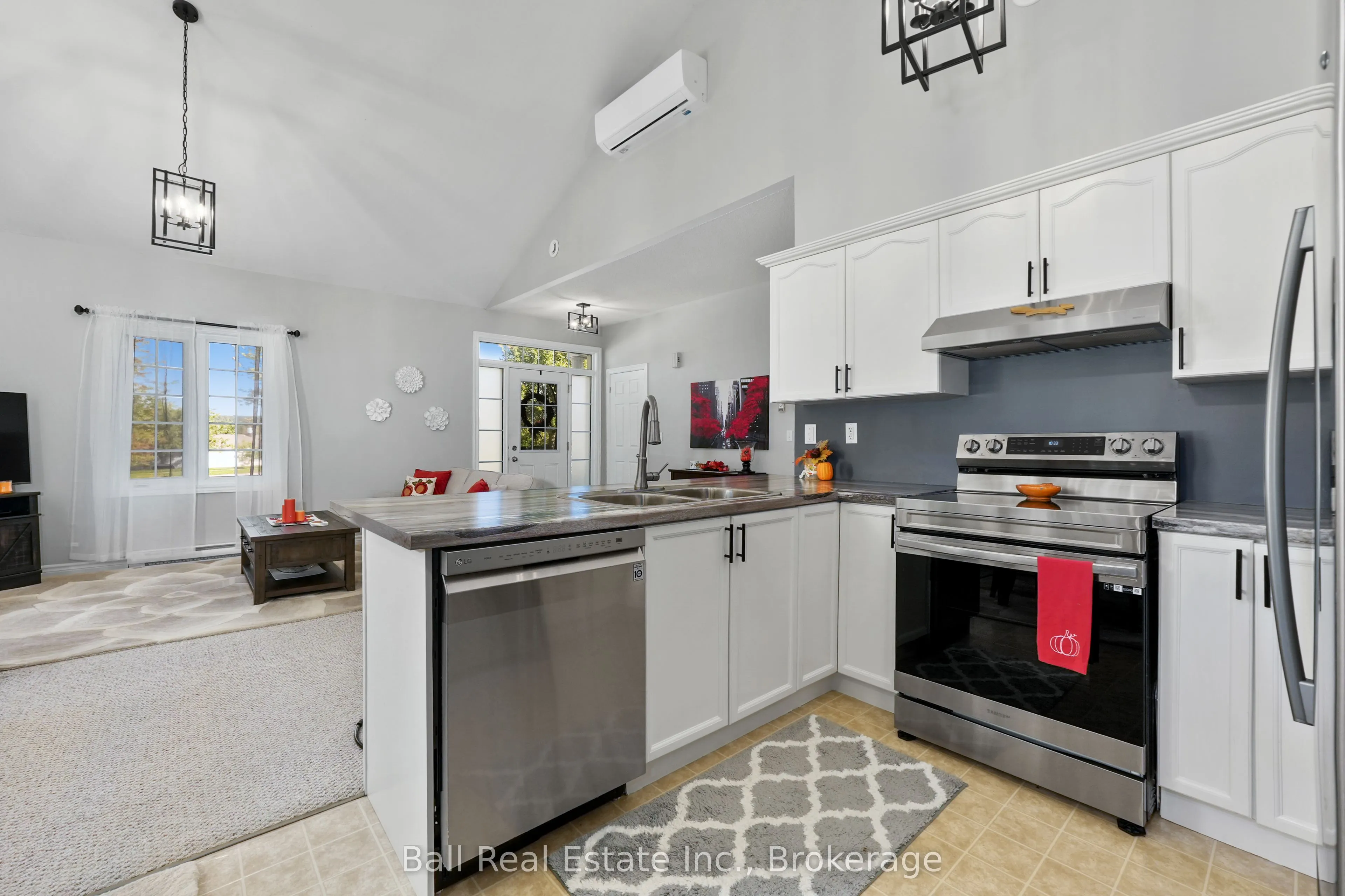 1055 Birchwood Trail #303