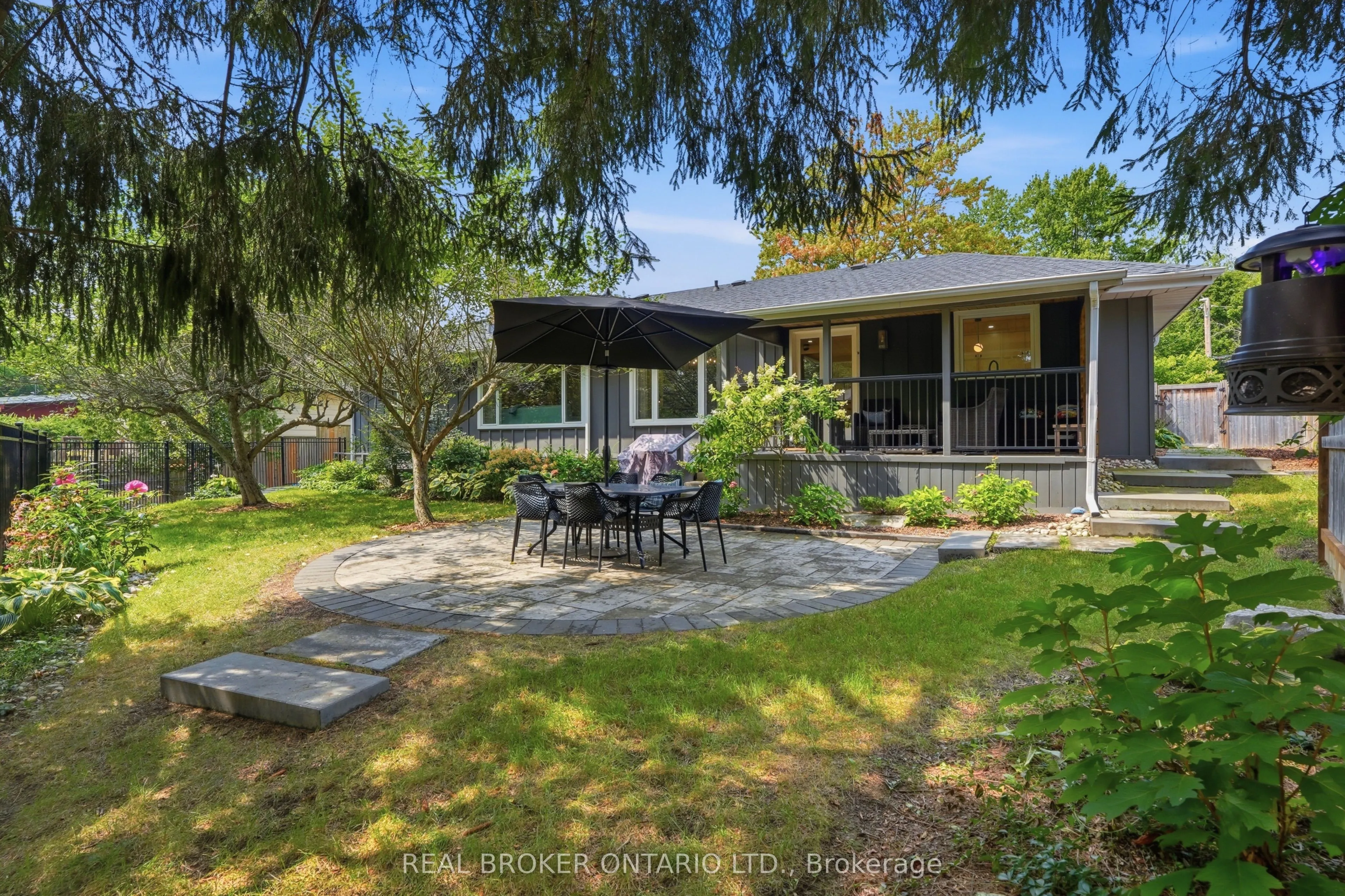 54 Mayfair Avenue