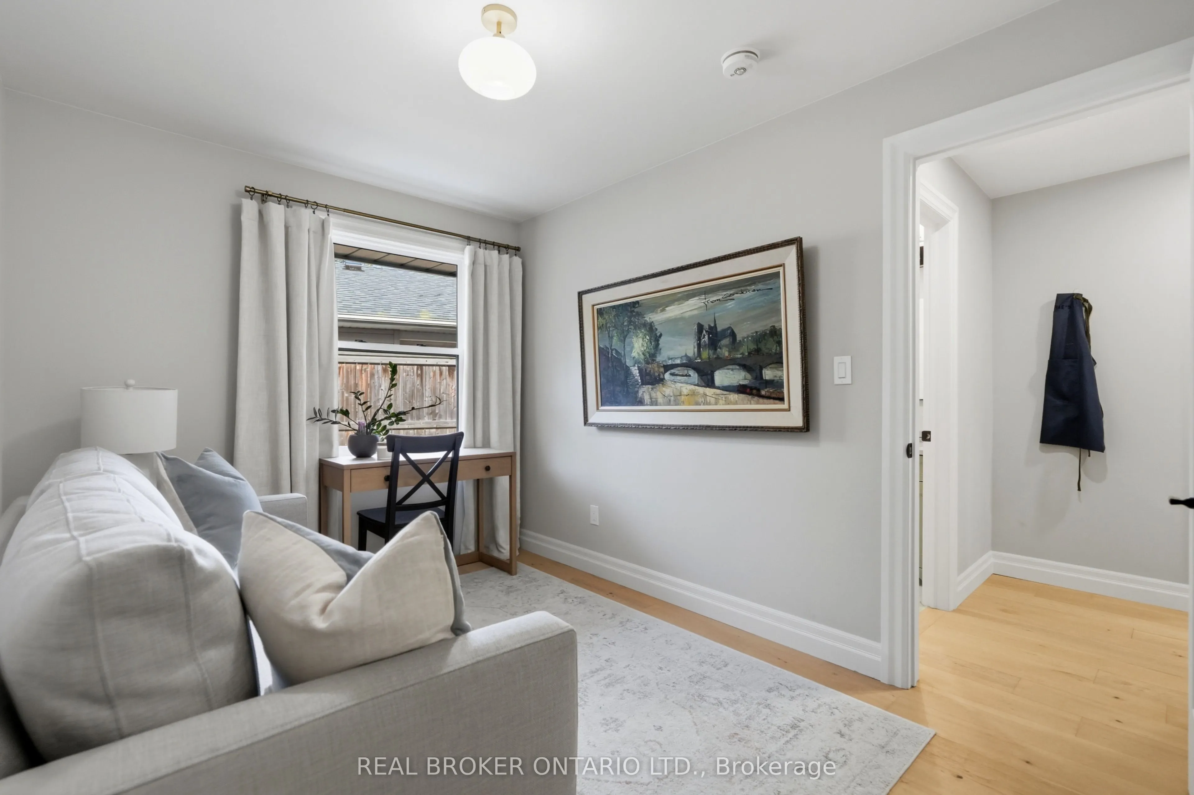 54 Mayfair Avenue