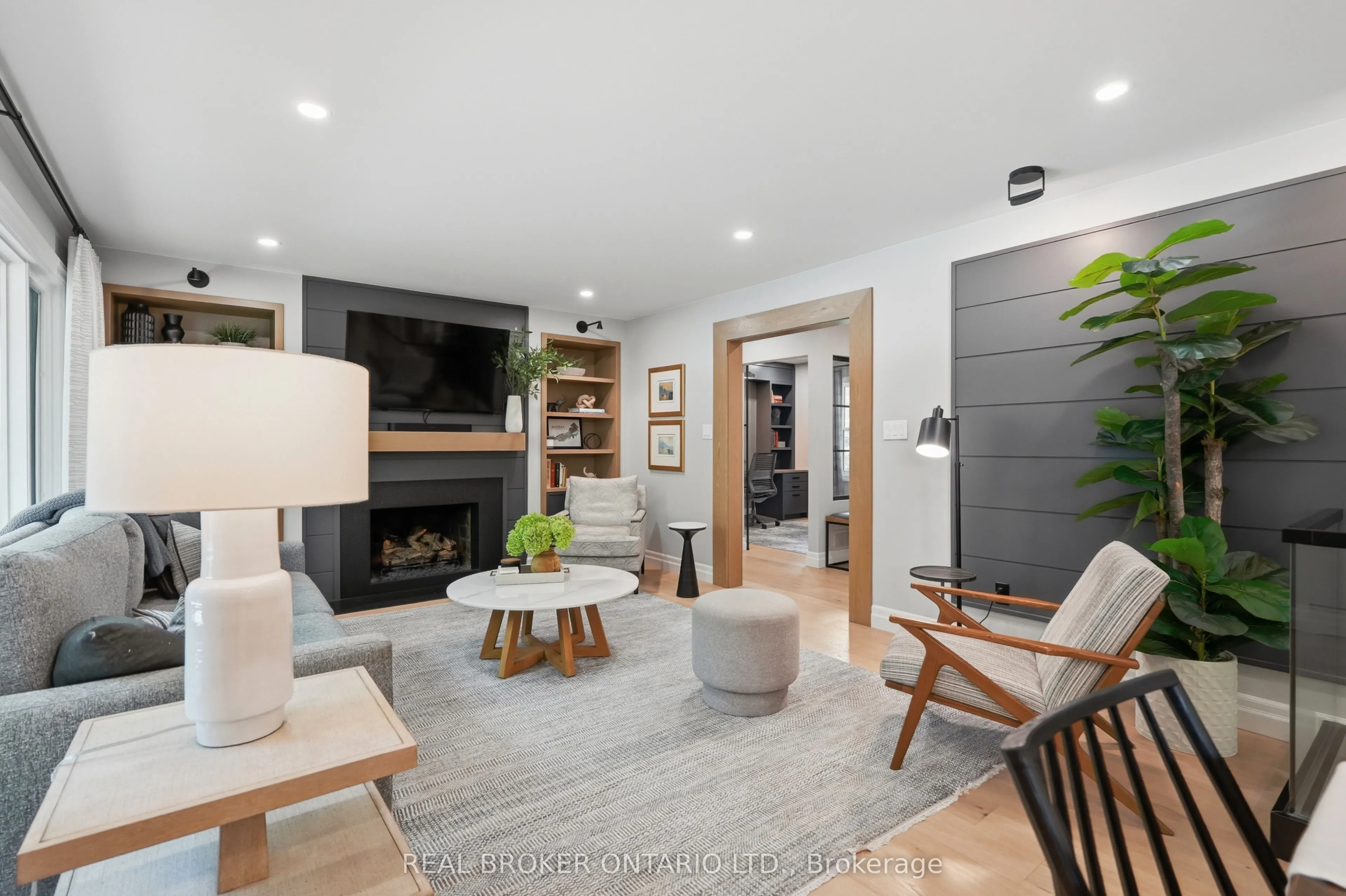 54 Mayfair Avenue