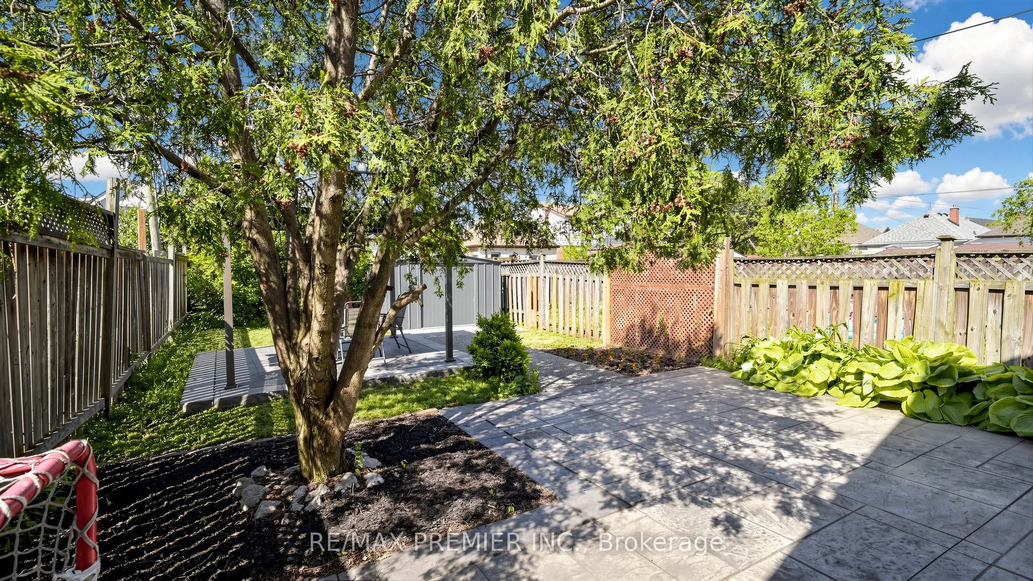 27 Cambridge Avenue