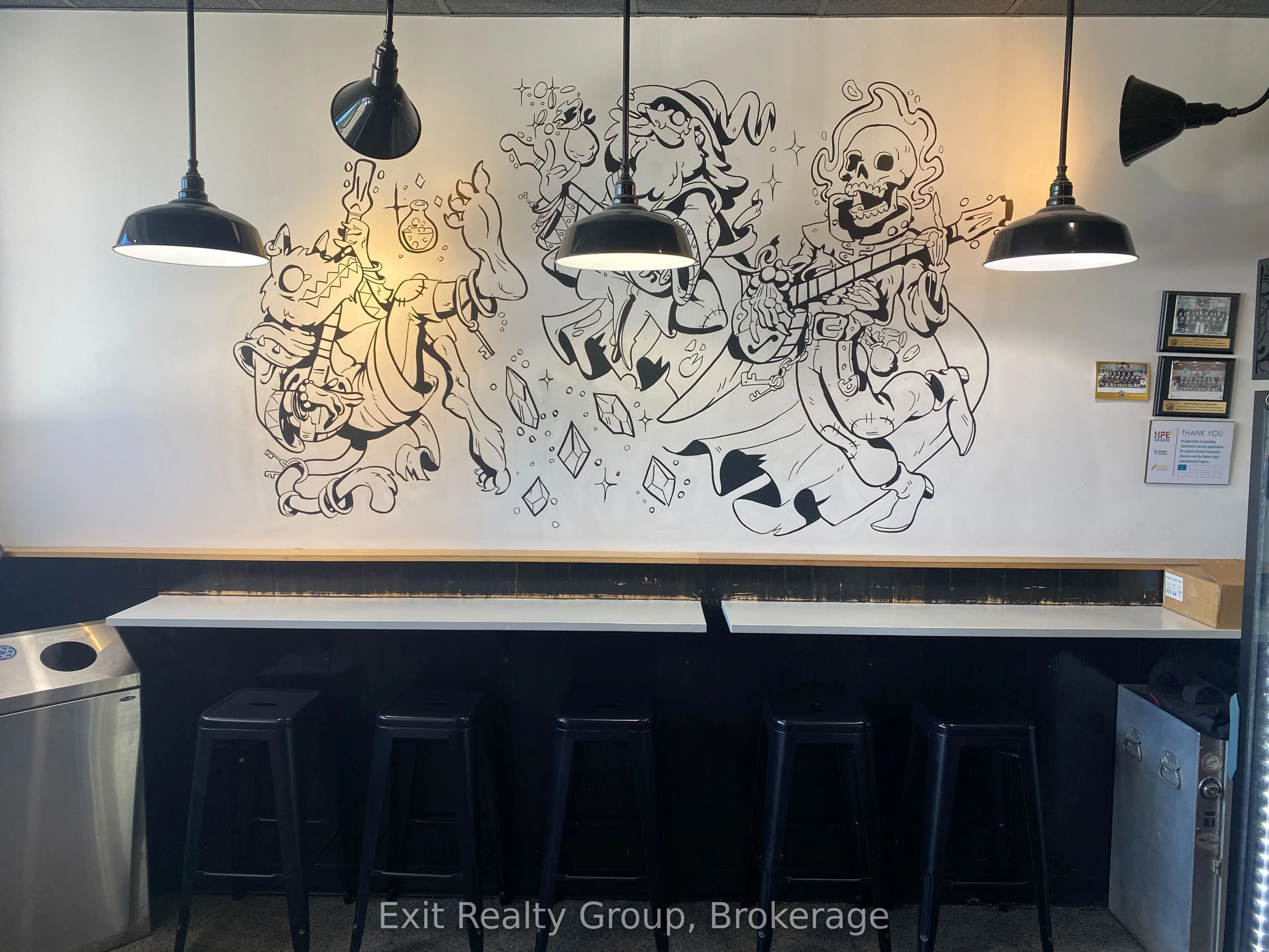 391 Dundas Street W #Unit 4